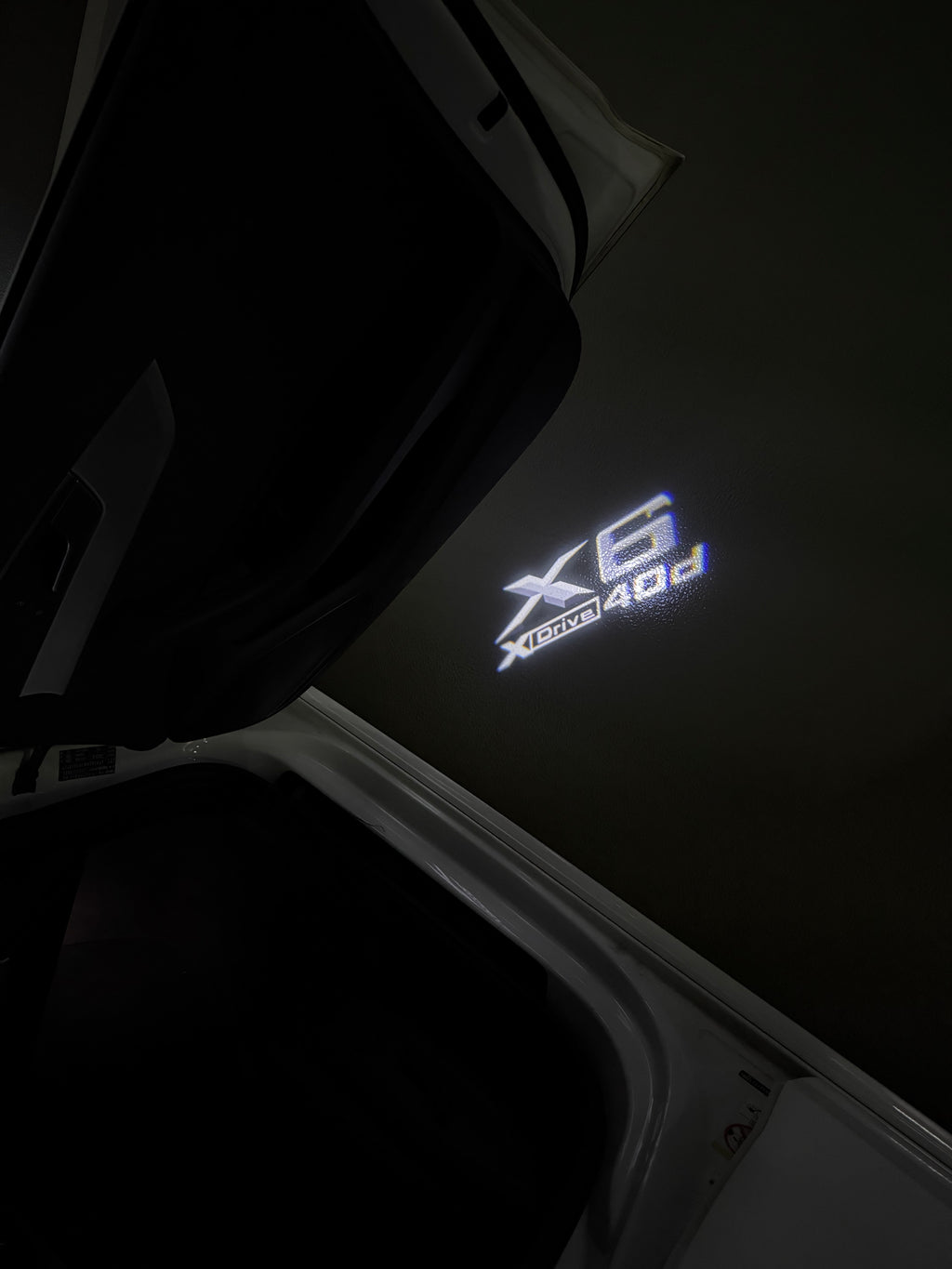 BMW M3 LOGO PROJECTOT LIGHTS Nr.24 (Menge 1 = 1 Sets/2 Türleuchten)