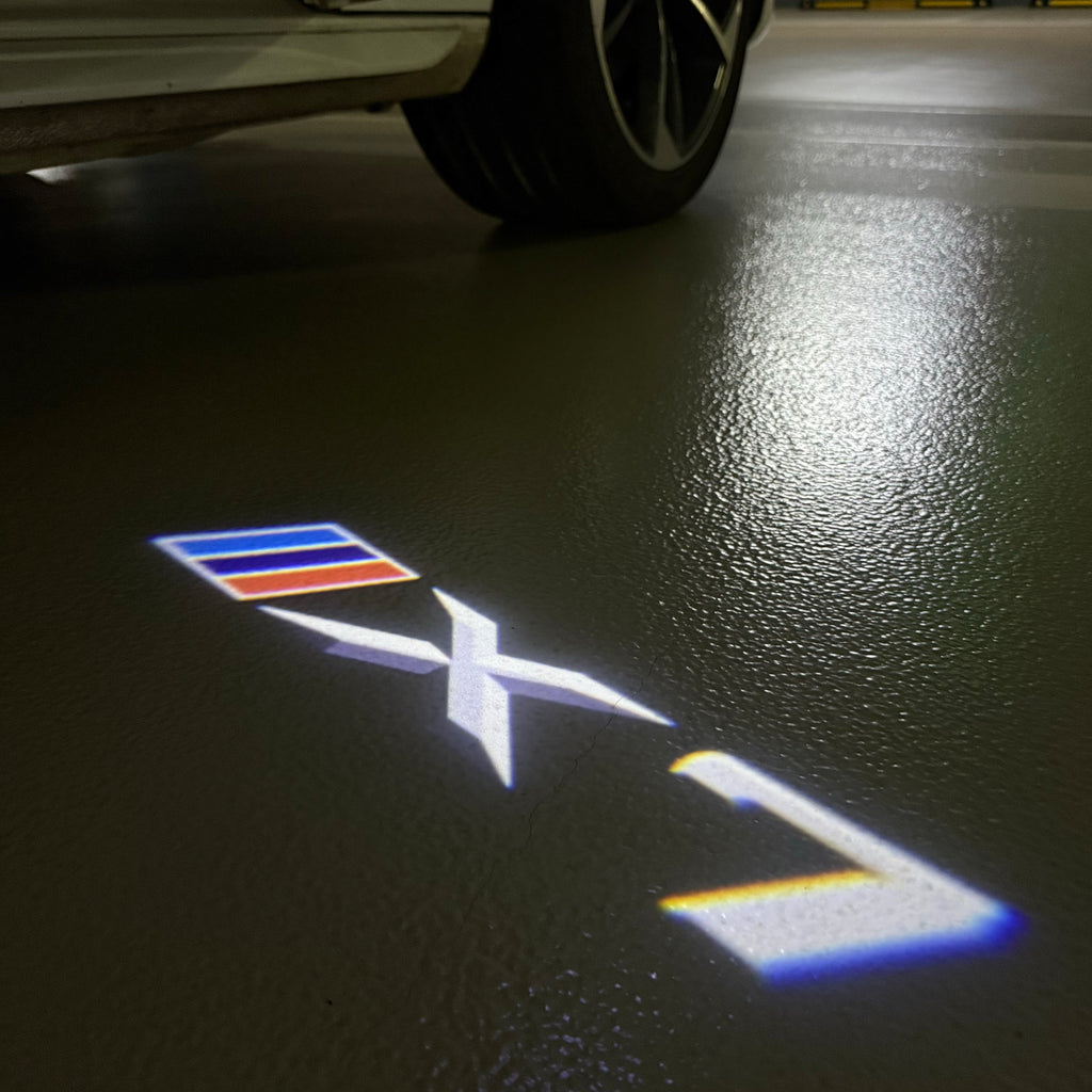 ÉCLAIRAGE DE PROJECTEUR BMW M3 LOGO Nr.24 (quantité 1 = 1 jeux / 2 feux de porte)