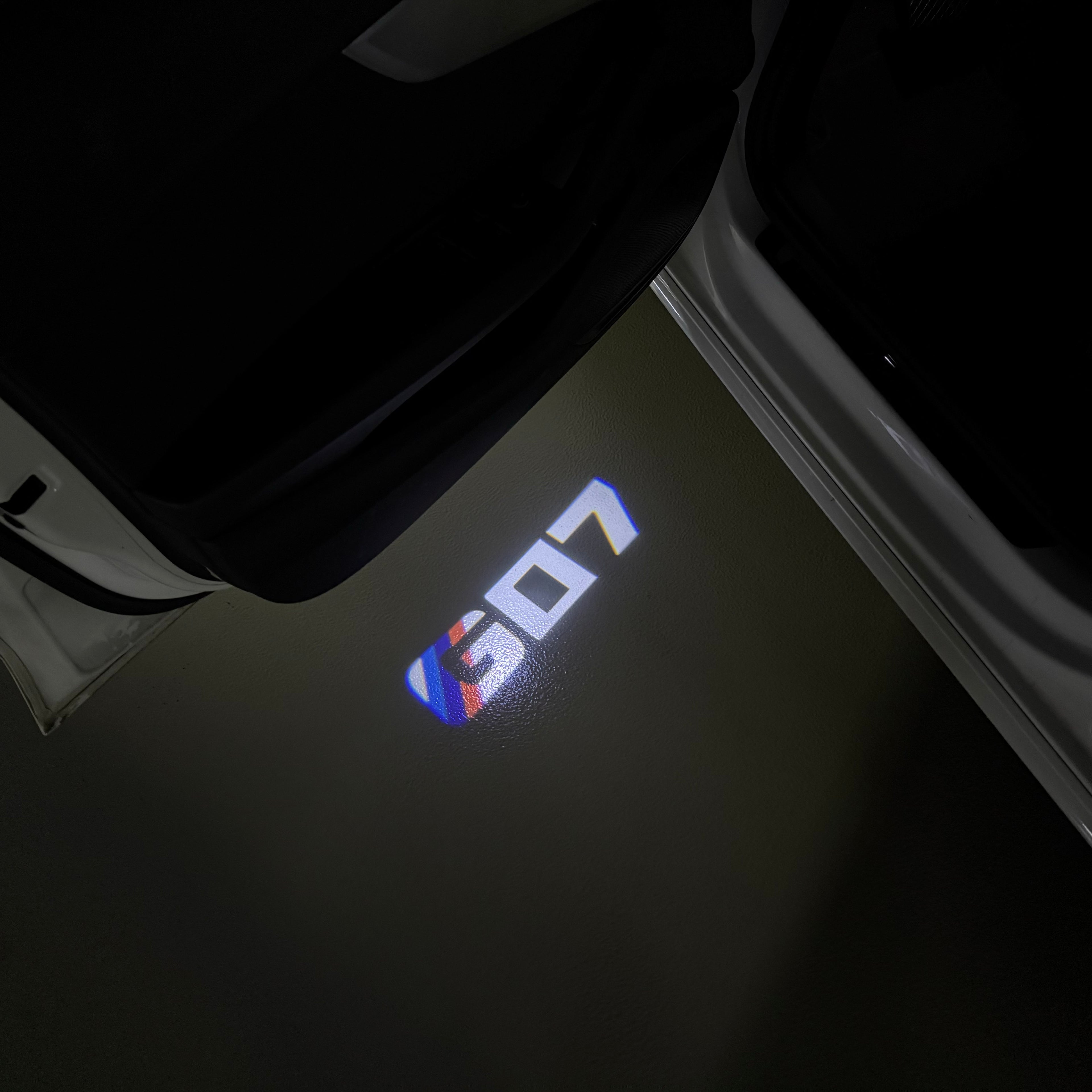 BMW M3 LOGO PROJECTOT LIGHTS Nr.24 (quantità 1 = 1 set/2 luci porta)