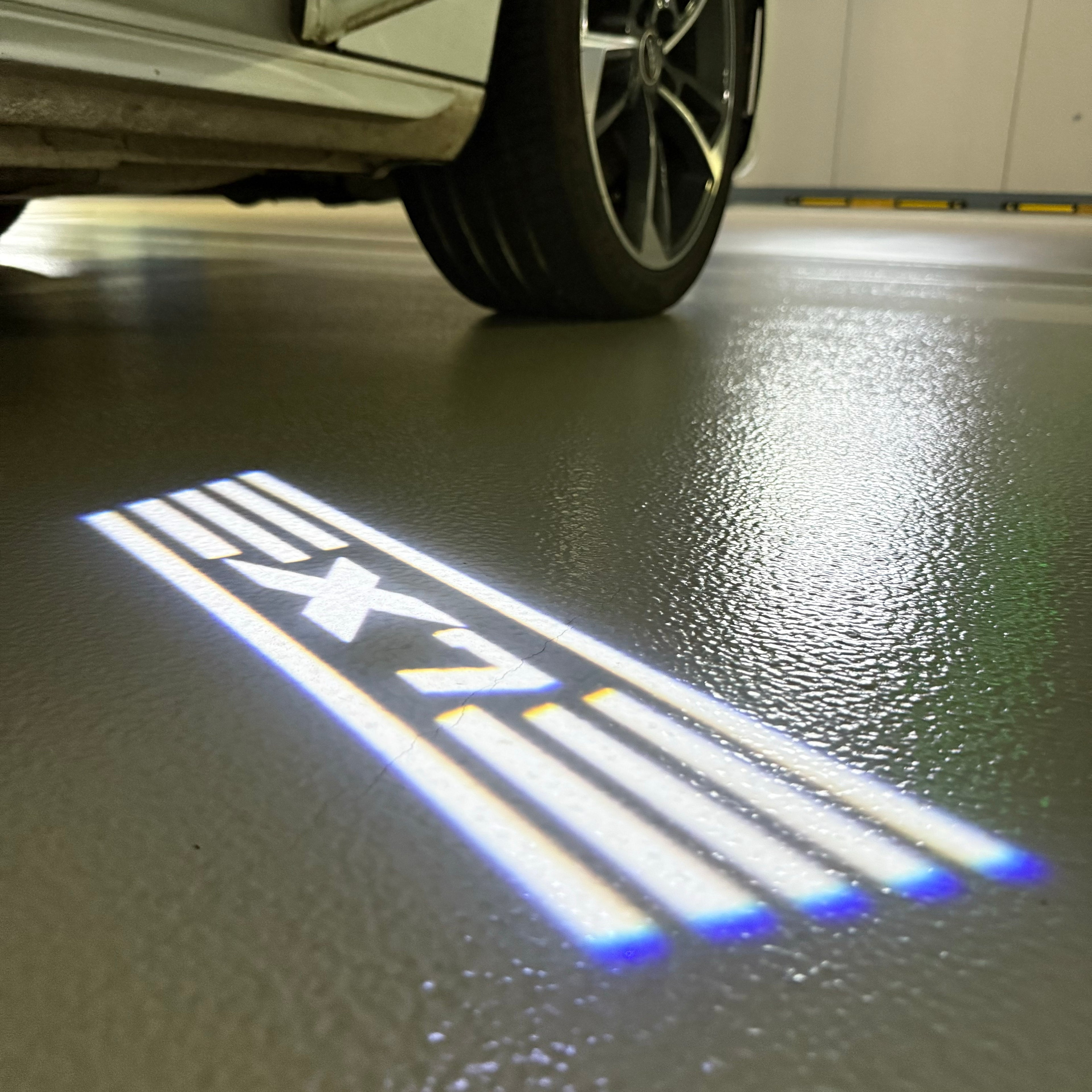BMW M3 LOGO PROJECTOT LIGHTS Nr.24 (quantità 1 = 1 set/2 luci porta)