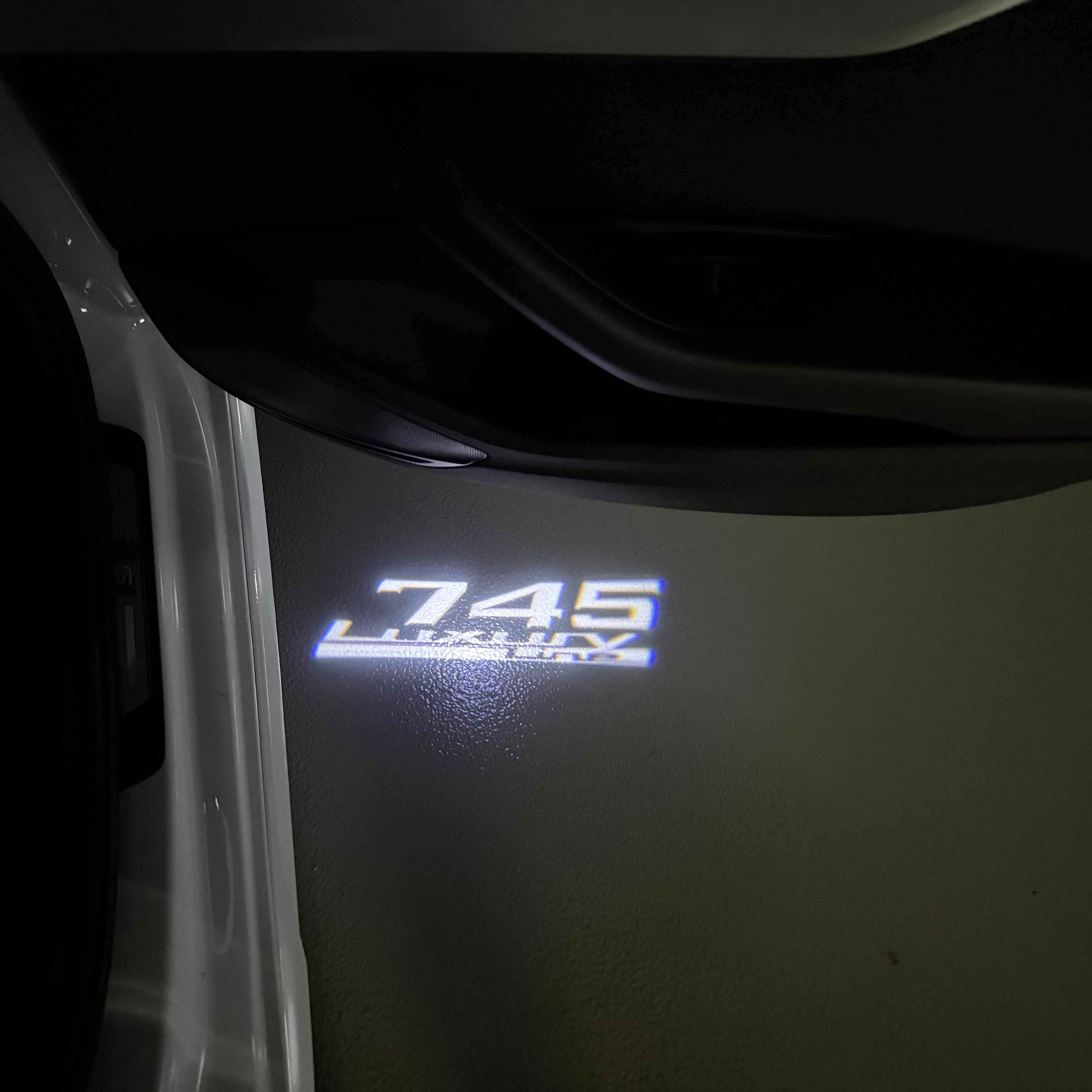 BMW M3 LOGO PROJECTOT LIGHTS Nr.24 (Menge 1 = 1 Sets/2 Türleuchten)