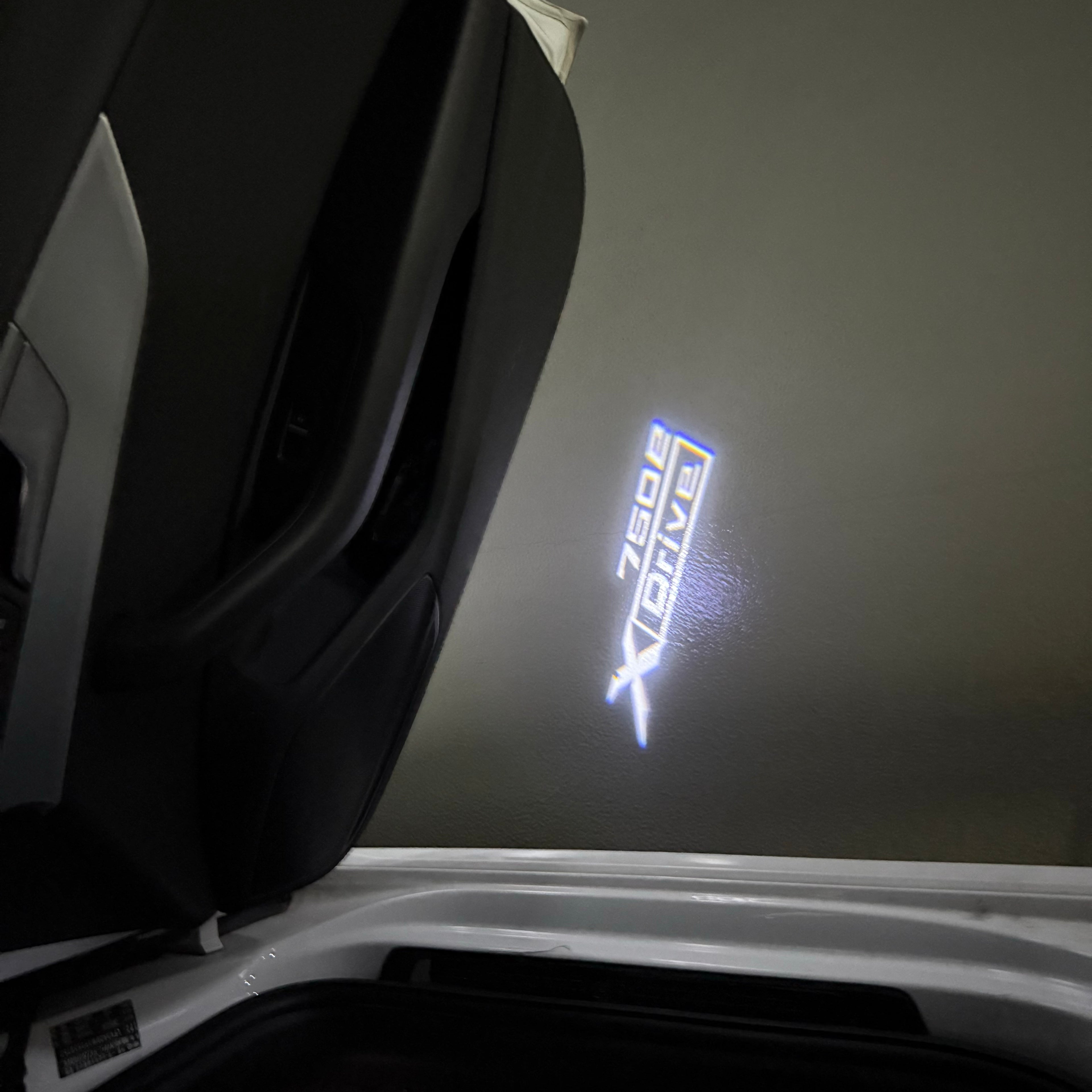 LUCES DE PROYECTOR DEL LOGOTIPO BMW M3 Nr.24 (cantidad 1 = 1 juegos / 2 luces de puerta)