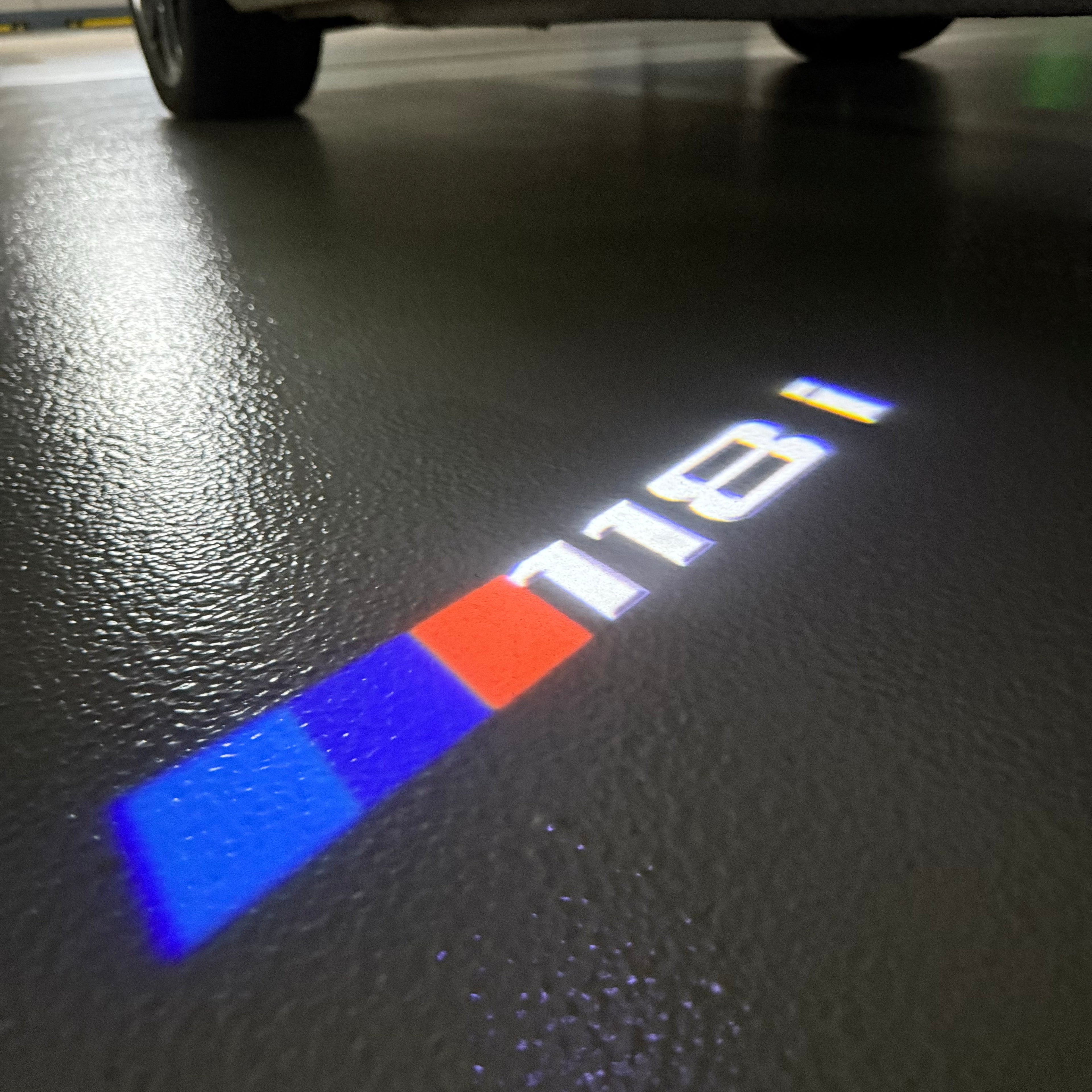 BMW M3 LOGO PROJECTOT LIGHTS Nr.24 (quantità 1 = 1 set/2 luci porta)