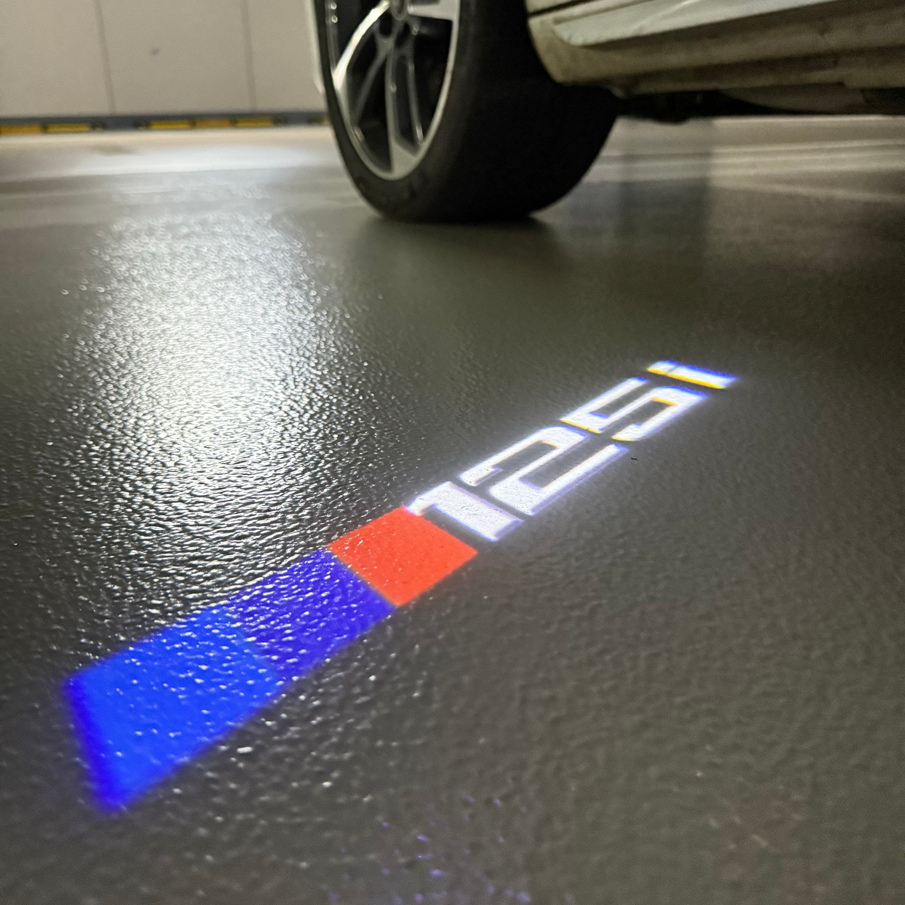 BMW M3 LOGO PROJECTOT LIGHTS Nr.24 (quantità 1 = 1 set/2 luci porta)