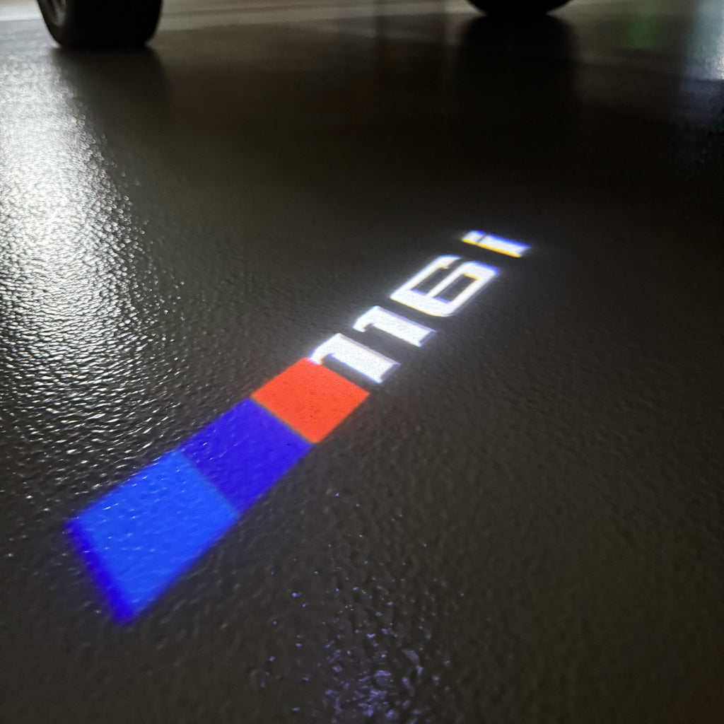 BMW M3 LOGO PROJECTOR LIGHTS Nr.24 (الكمية 1 = 1 مجموعة / 2 أضواء باب)