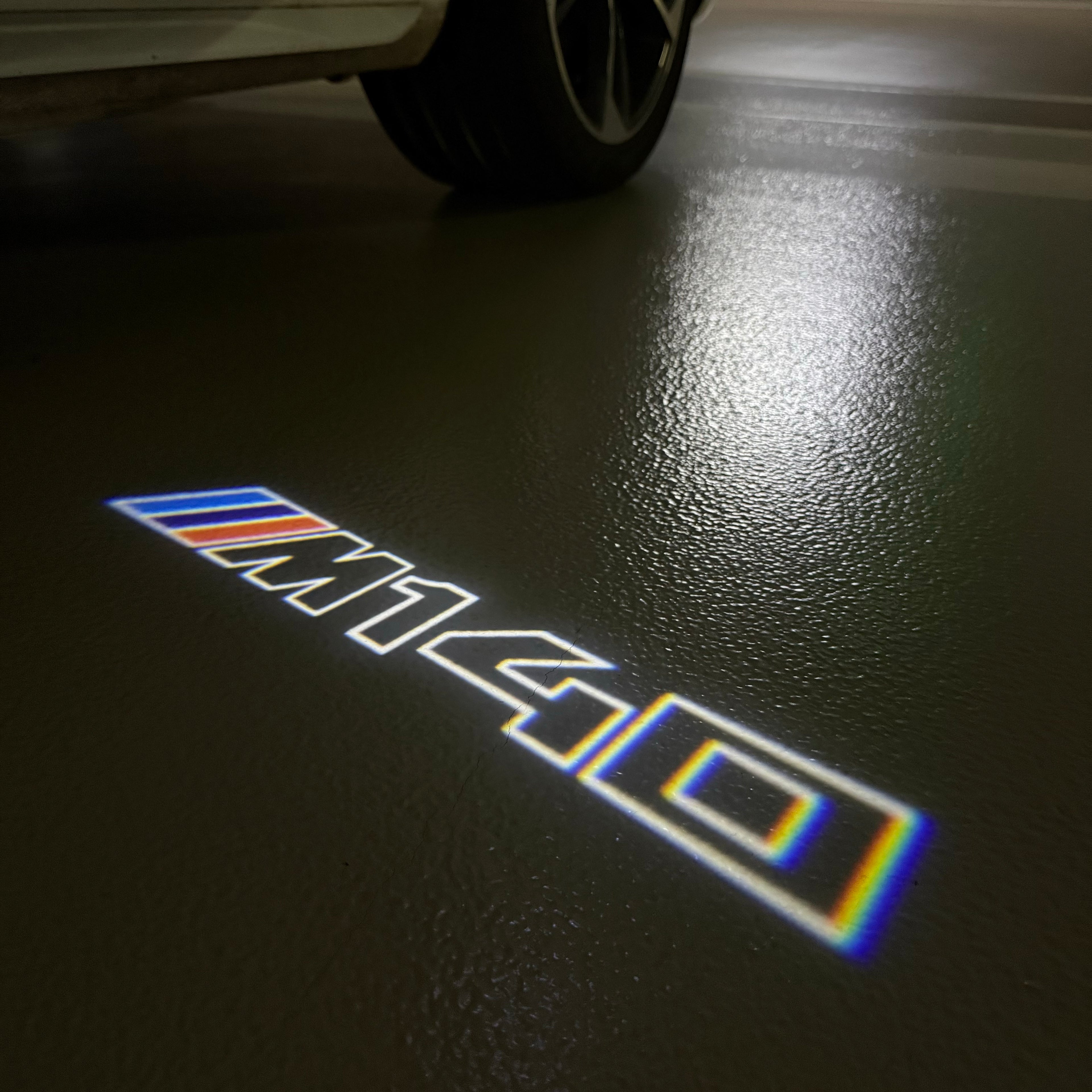 BMW M3 LOGO PROJECTOT LIGHTS Nr.24 (quantità 1 = 1 set/2 luci porta)