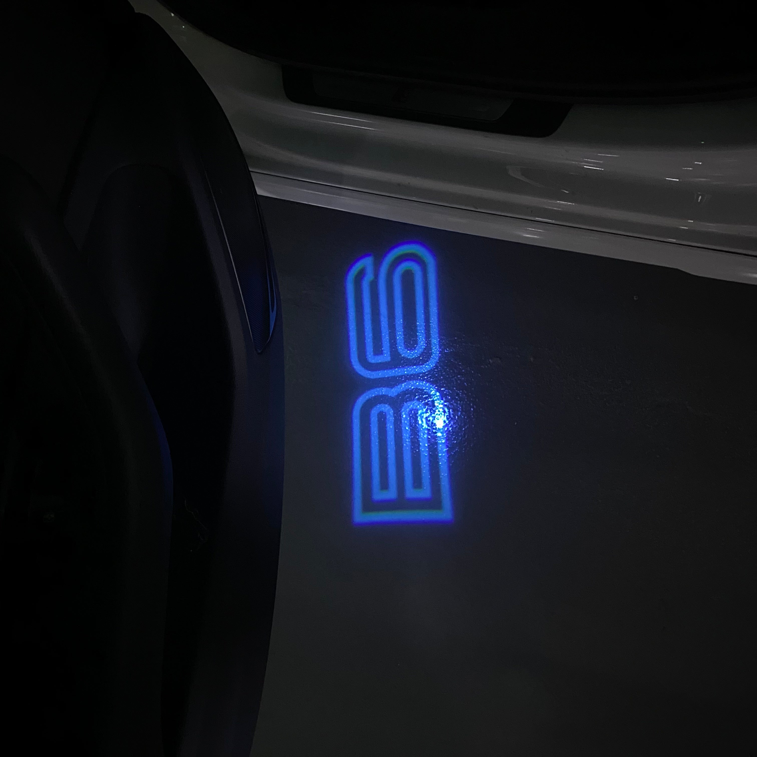 ALPINA B6 LOGO PROJECTOT LIGHTS  (quantity 1 = 1 sets/2 door lights) Nr.07A62