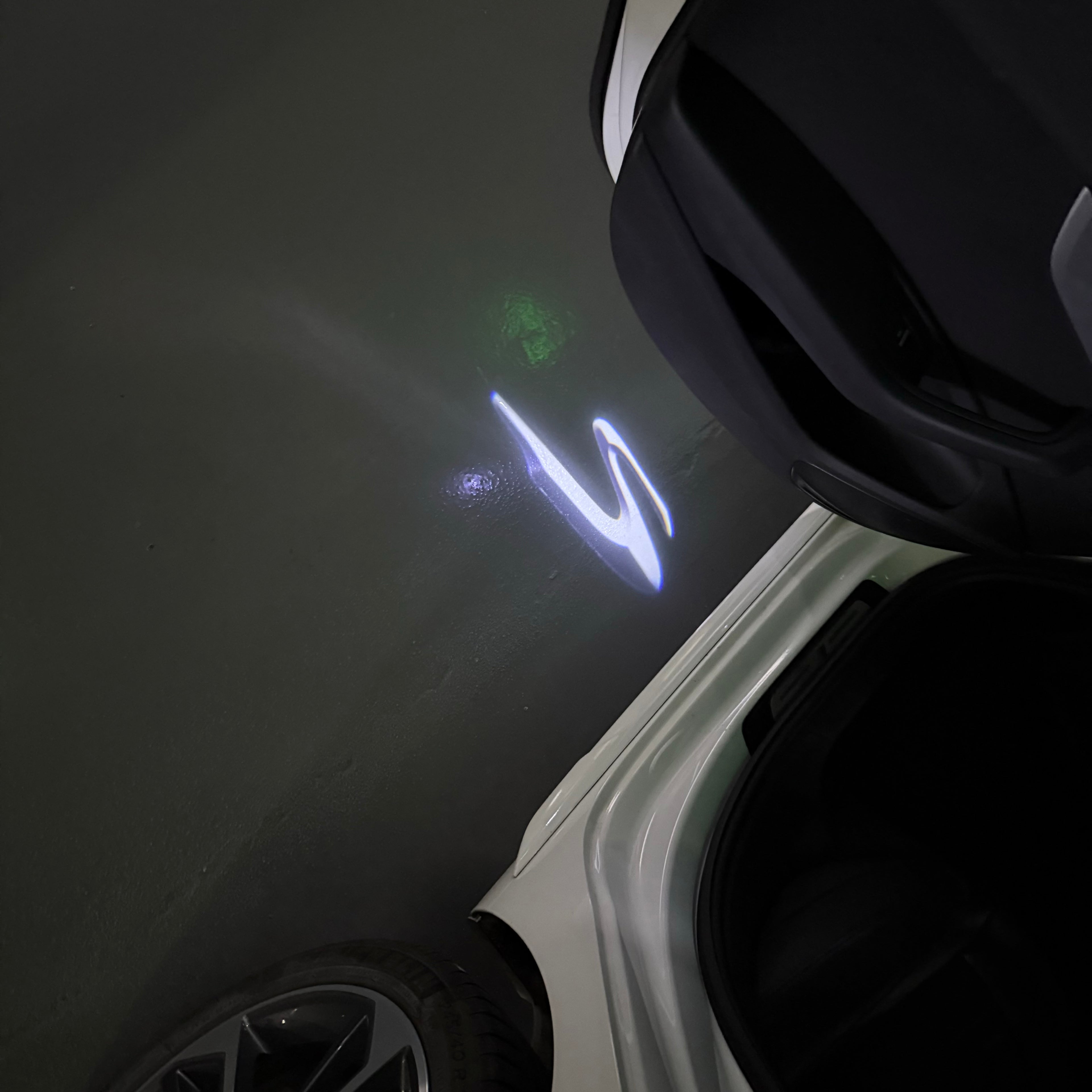 Toyota LOGO PROJECROTR LIGHTS Nr.02 (cantidad 1 = 1 juego/2 luces de puerta)