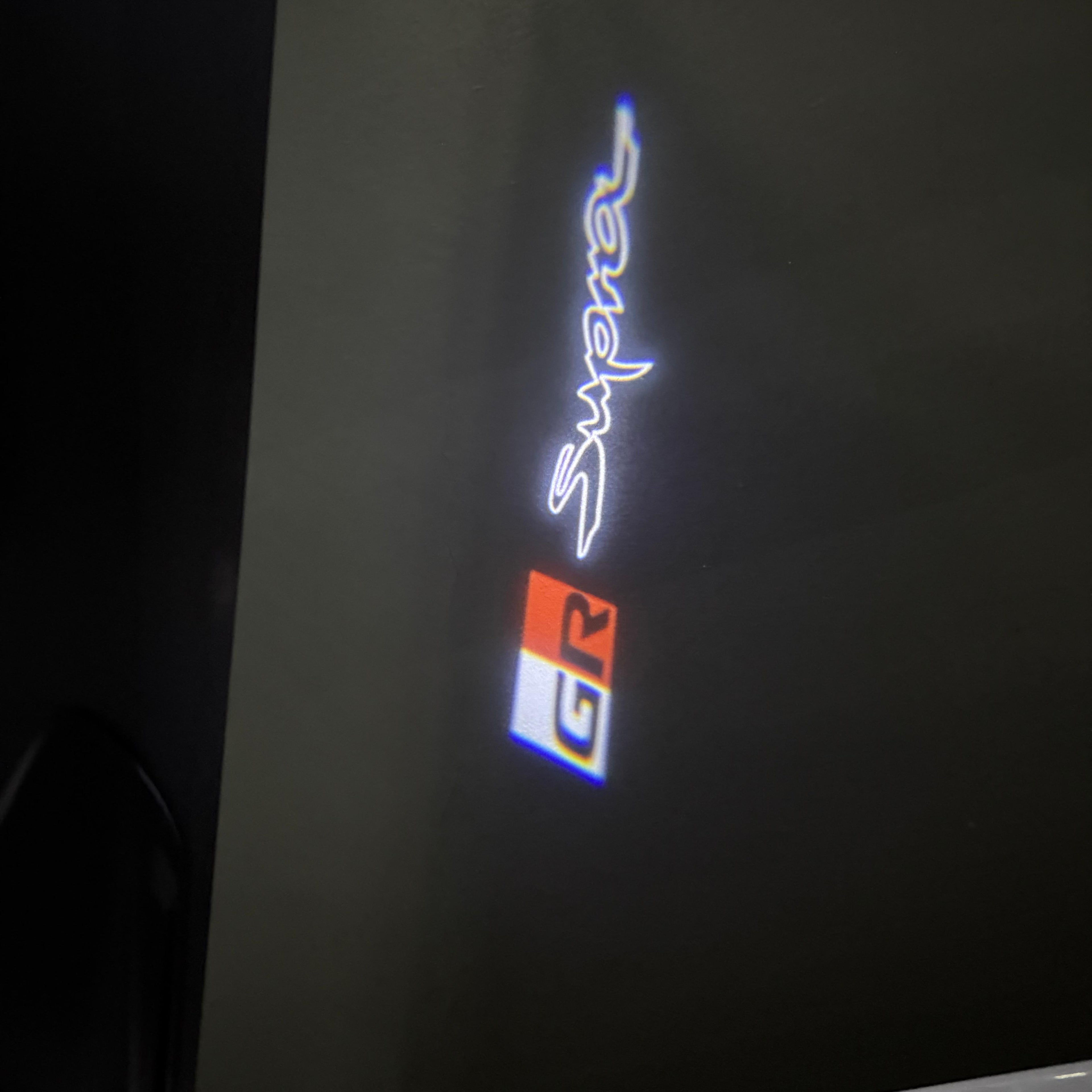 Toyota LOGO PROJECTOR LIGHTS Nr.02 (Anzahl 1 = 1 Sätze / 2 Türlichter)