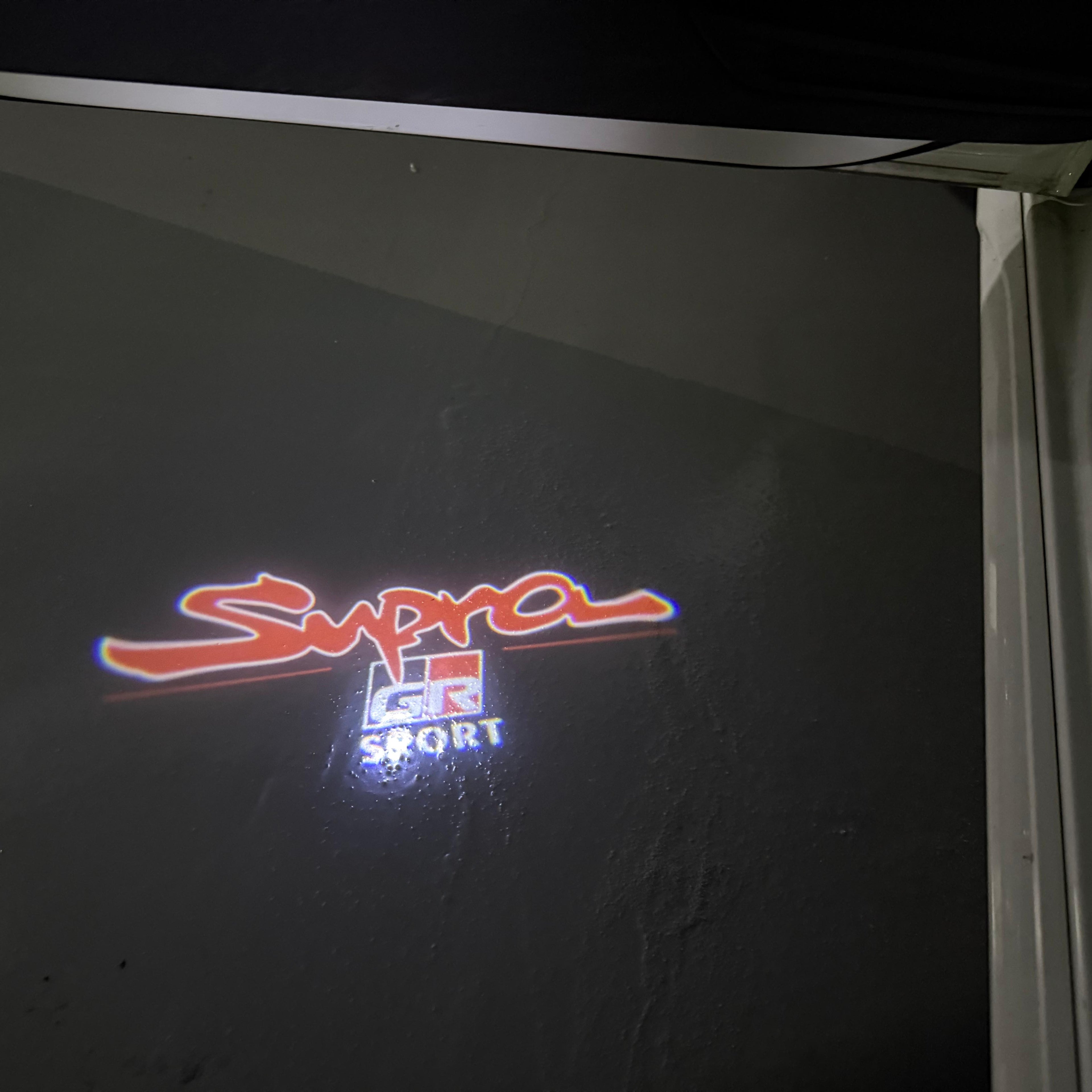 Toyota LOGO PROJECROTR LIGHTS Nr.02 (cantidad 1 = 1 juego/2 luces de puerta)