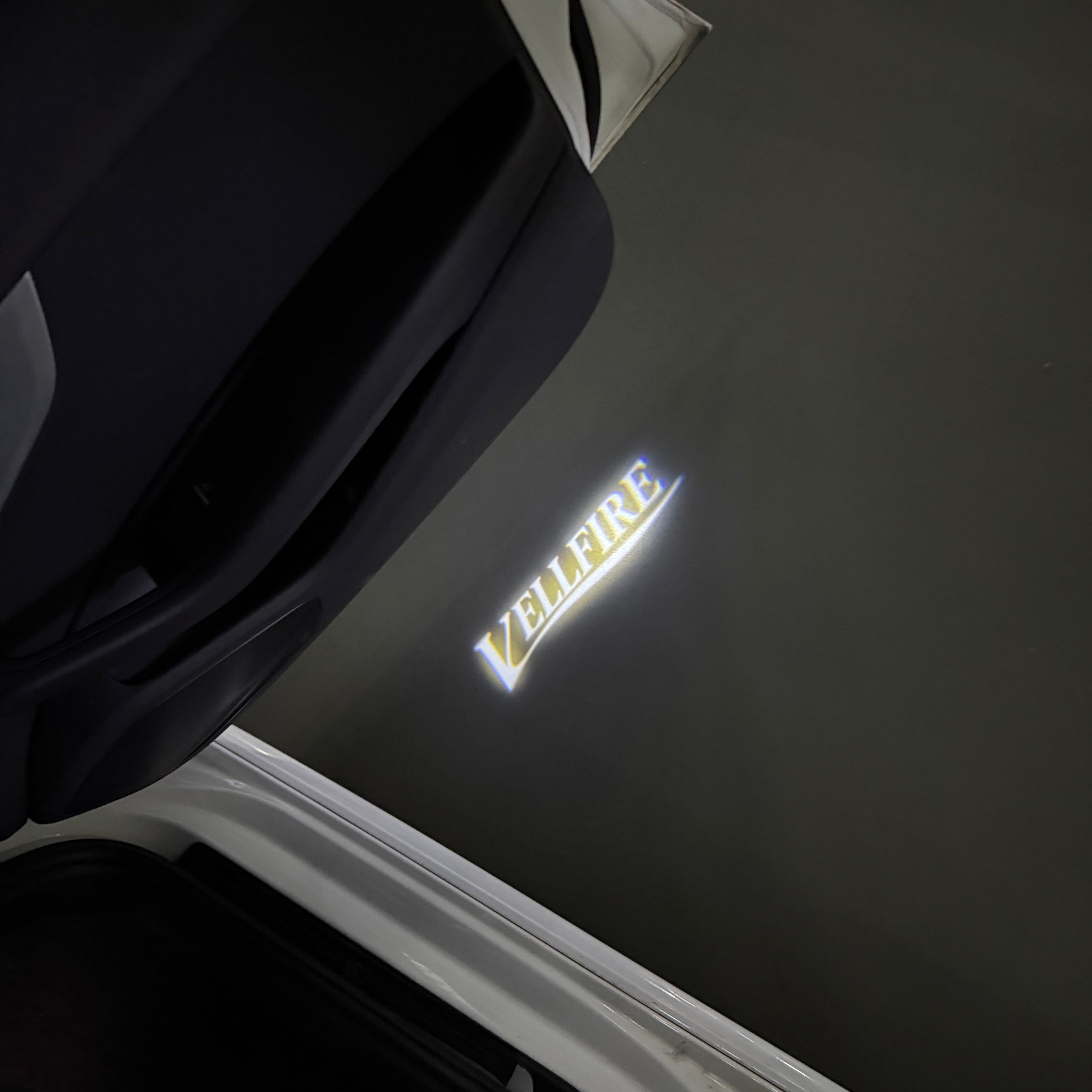 Toyota LOGO PROJECROTR LIGHTS Nr.02 (cantidad 1 = 1 juego/2 luces de puerta)