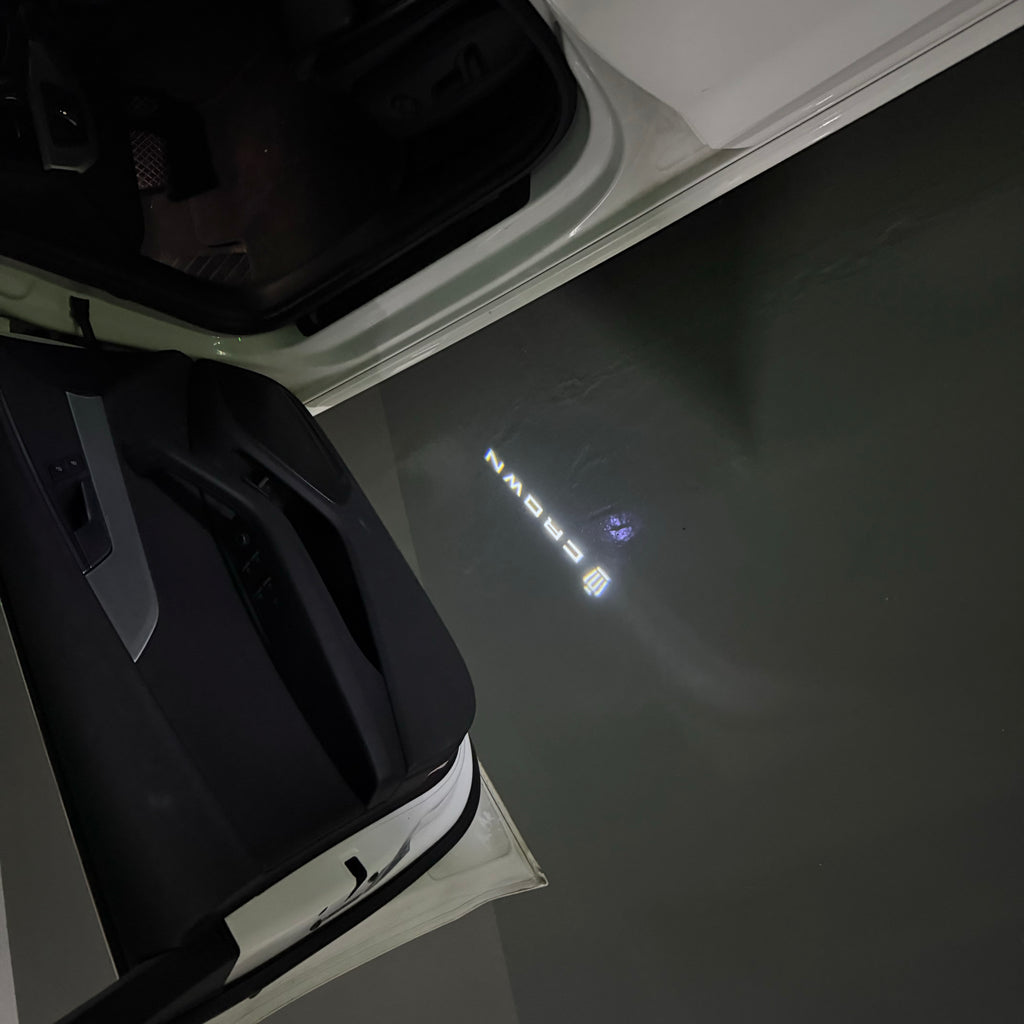 TOYOTA  CROWN  LOGO PROJECROTR LIGHTS  (quantity 1 = 1 sets/2 door lights) Nr.0GP26