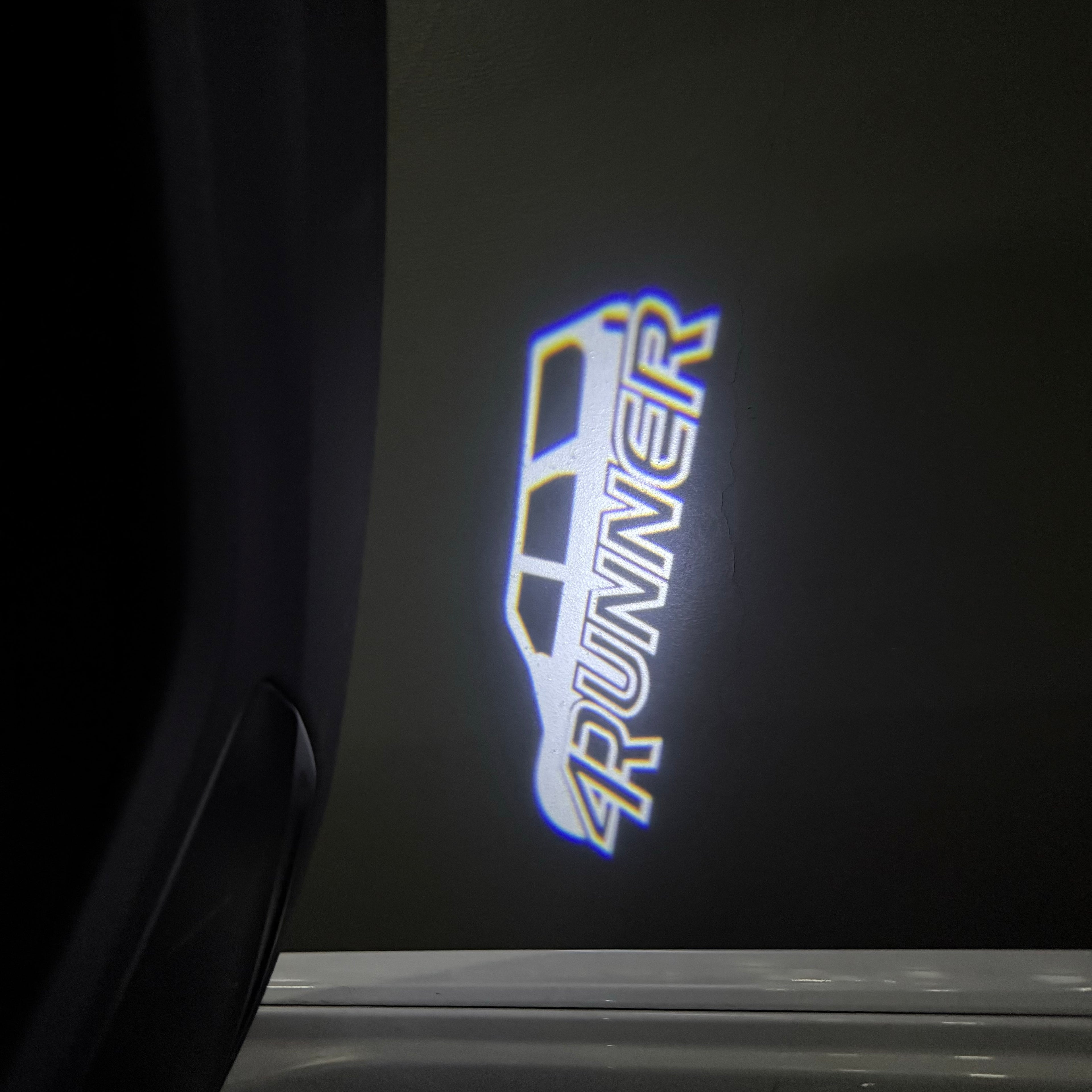 Toyota LOGO PROJECROTR LIGHTS Nr.02 (cantidad 1 = 1 juego/2 luces de puerta)