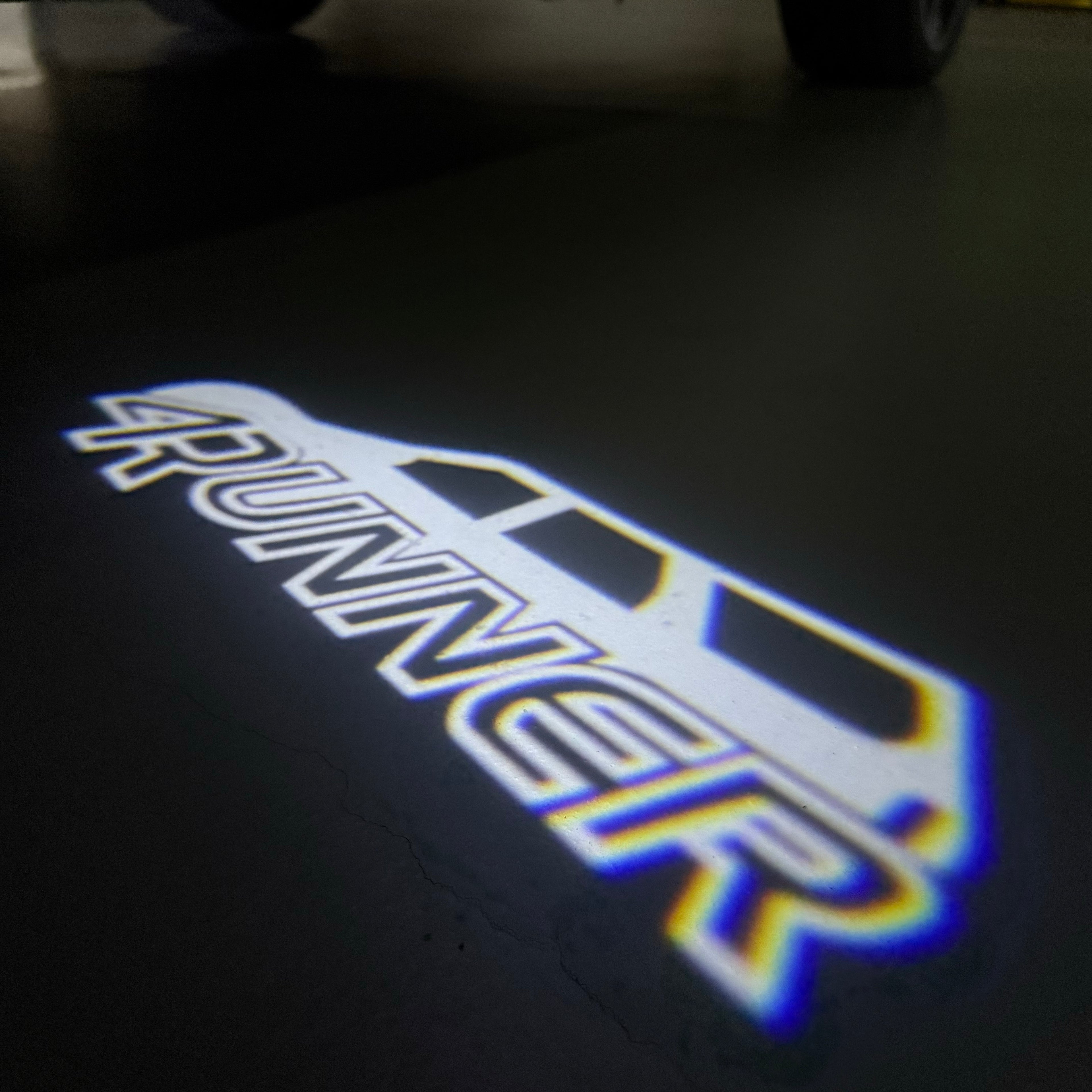 Toyota LOGO PROJECROTR LIGHTS Nr.02 (cantidad 1 = 1 juego/2 luces de puerta)