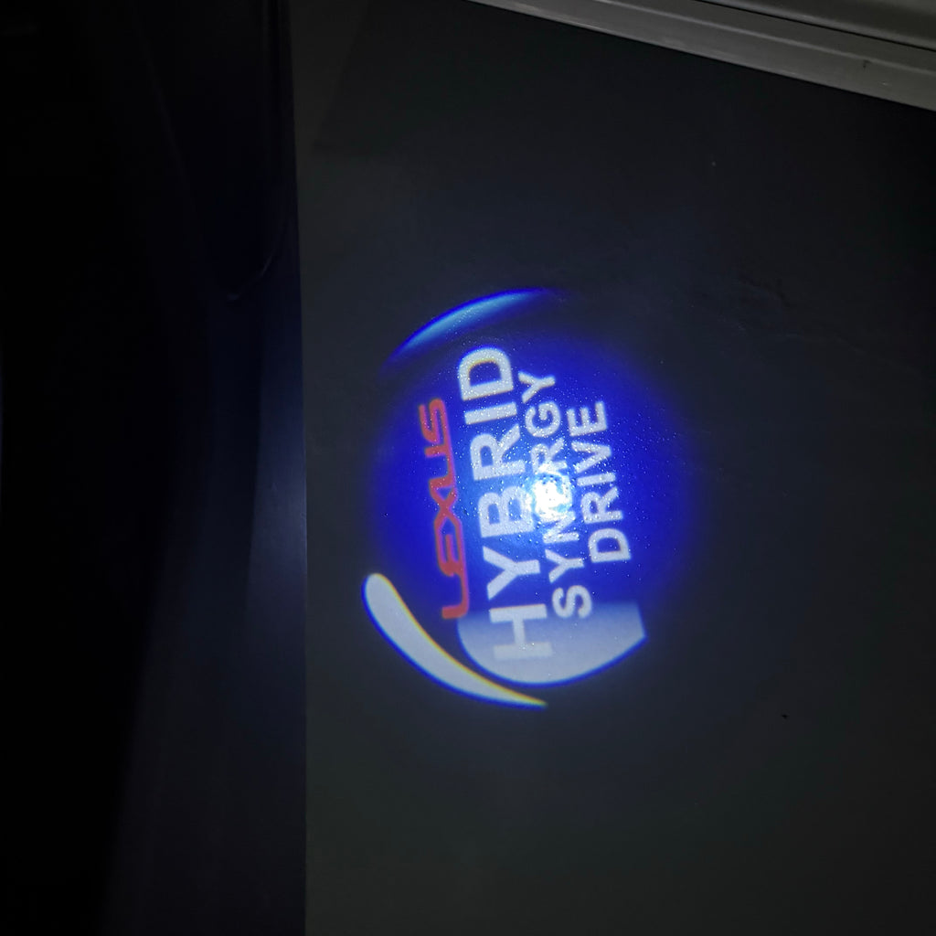LEXUS LOGO PROJECTOR LIGHTS Nr.01 (الكمية 1 = 1 مجموعة / 2 أضواء باب)