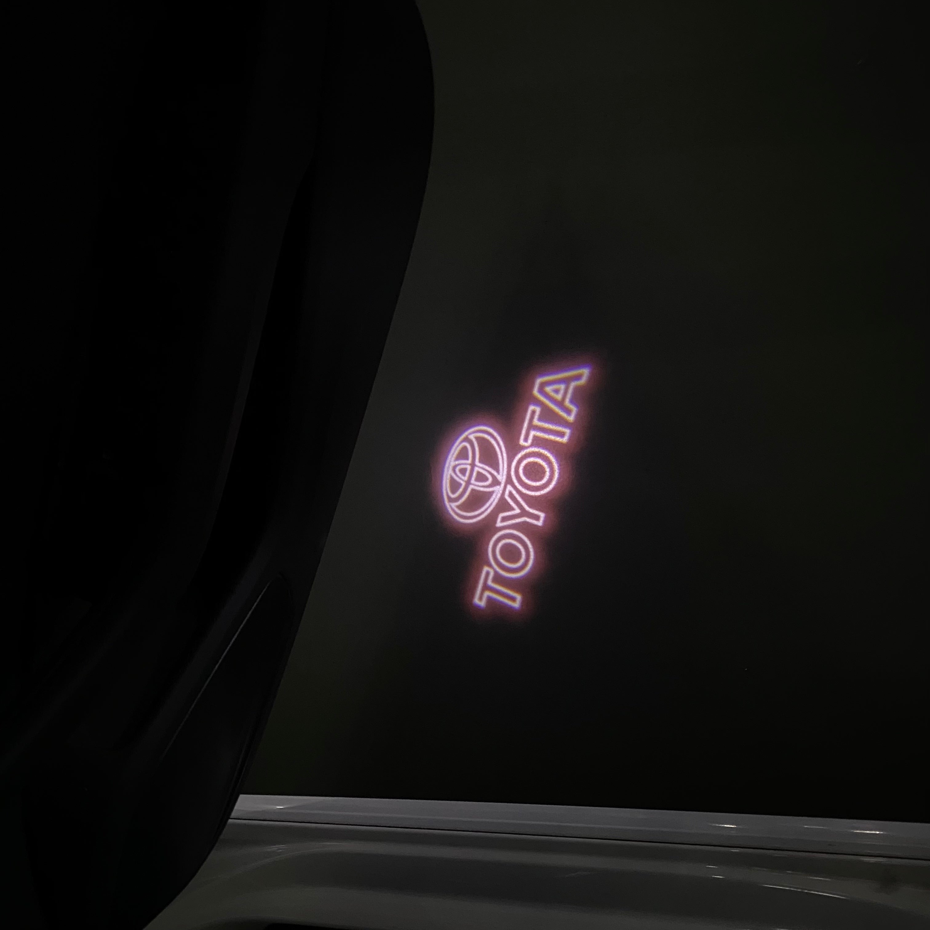 Toyota LOGO PROJECROTR LIGHTS Nr.02 (quantité 1 = 1 ensembles / 2 feux de porte)