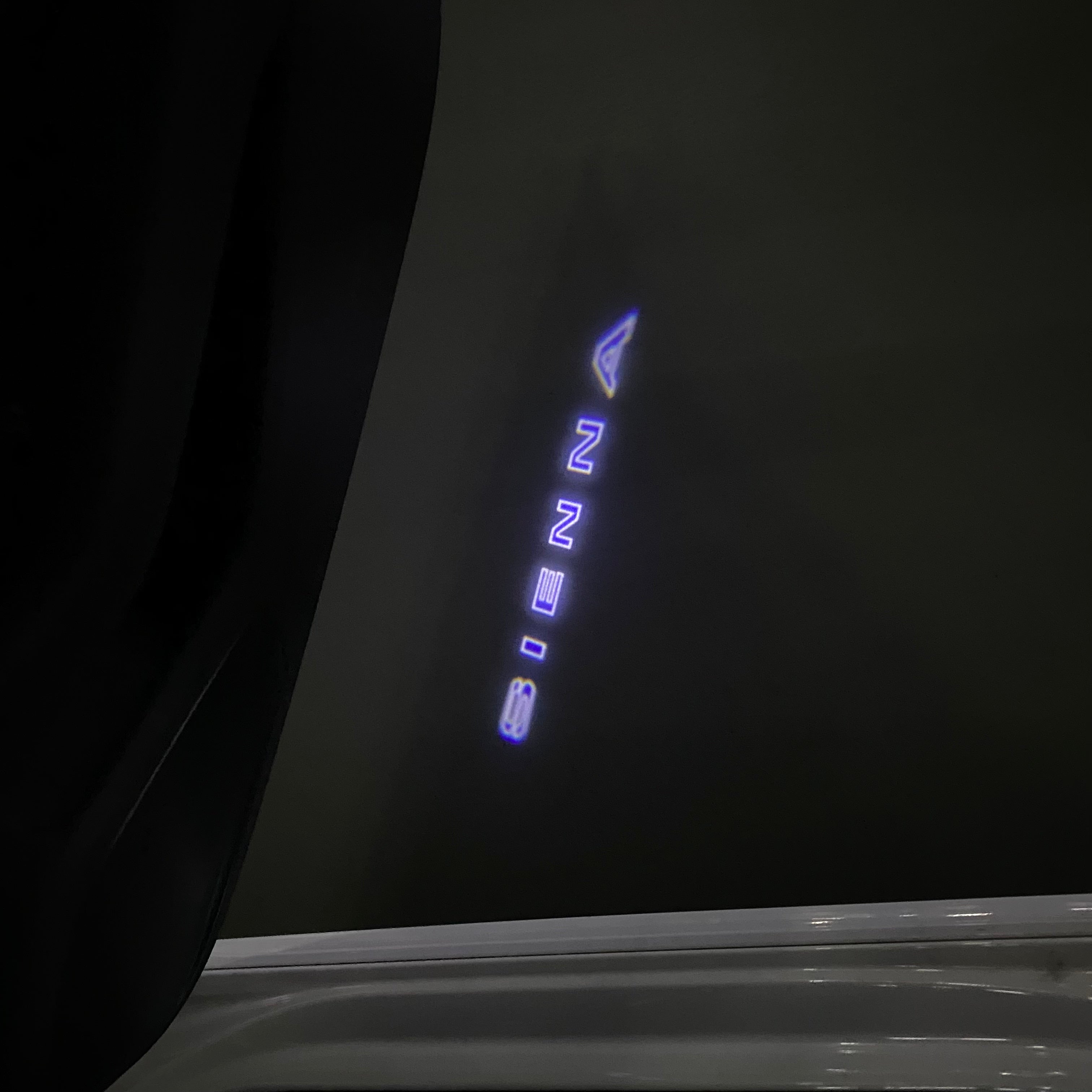 TOYOTA  SIENNA  LOGO PROJECROTR LIGHTS  (quantity 1 = 1 sets/2 door lights) Nr.0G30