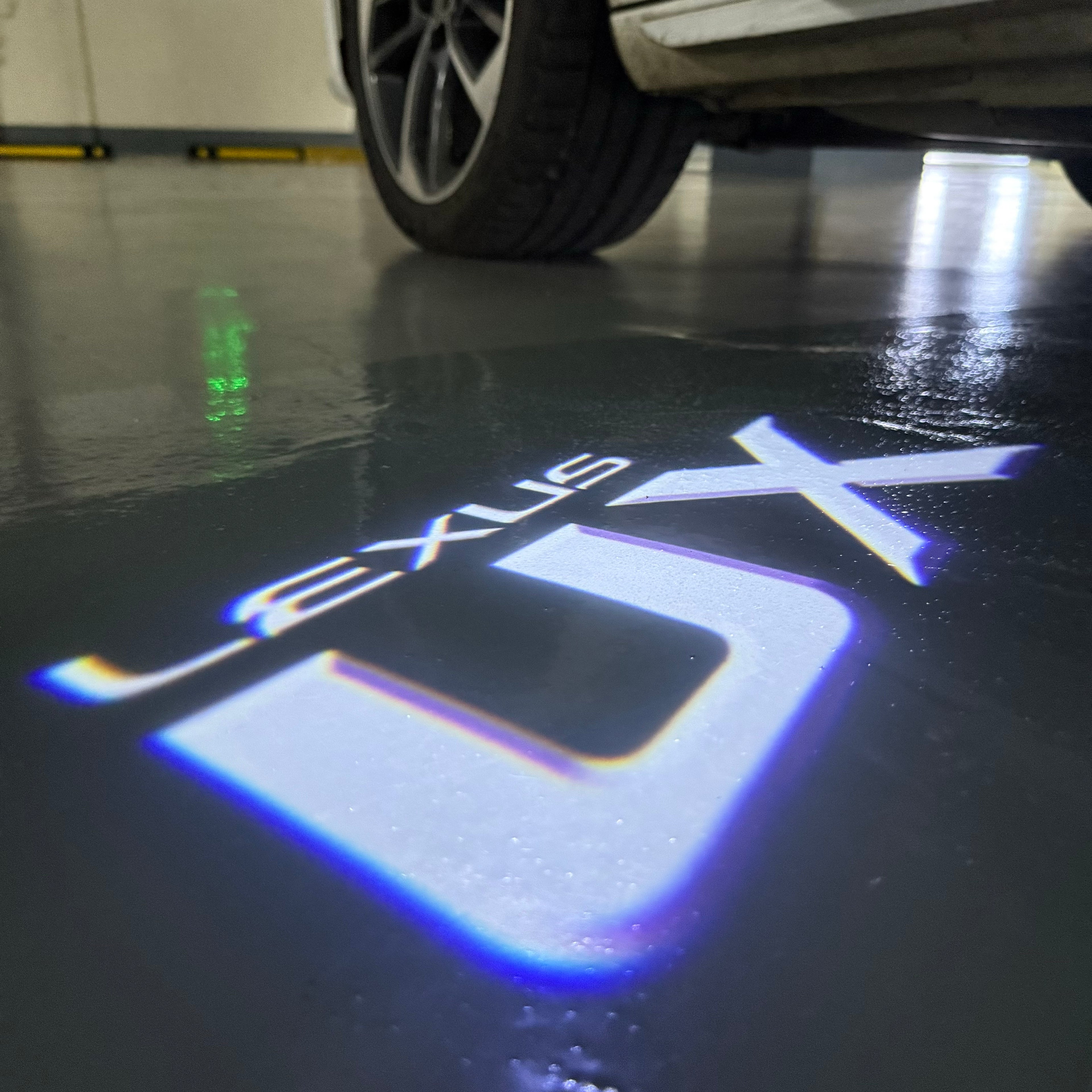 LEXUS LOGO PROJECROTR LIGHTS Nr.01 (Menge 1 = 1 Sets/2 Türleuchten)