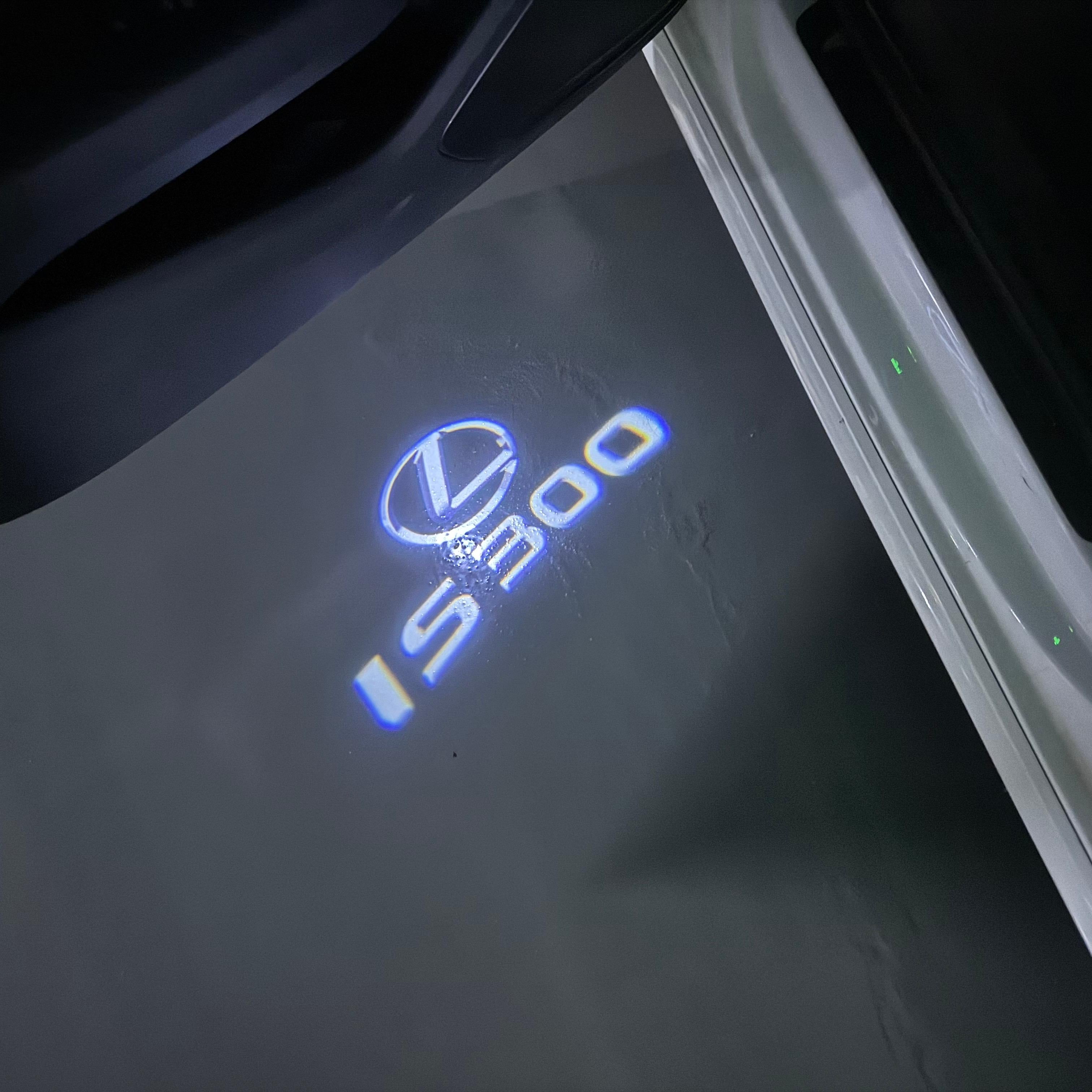 LEXUS LOGO PROJECROTR LIGHTS Nr.01 (Menge 1 = 1 Sets/2 Türleuchten)