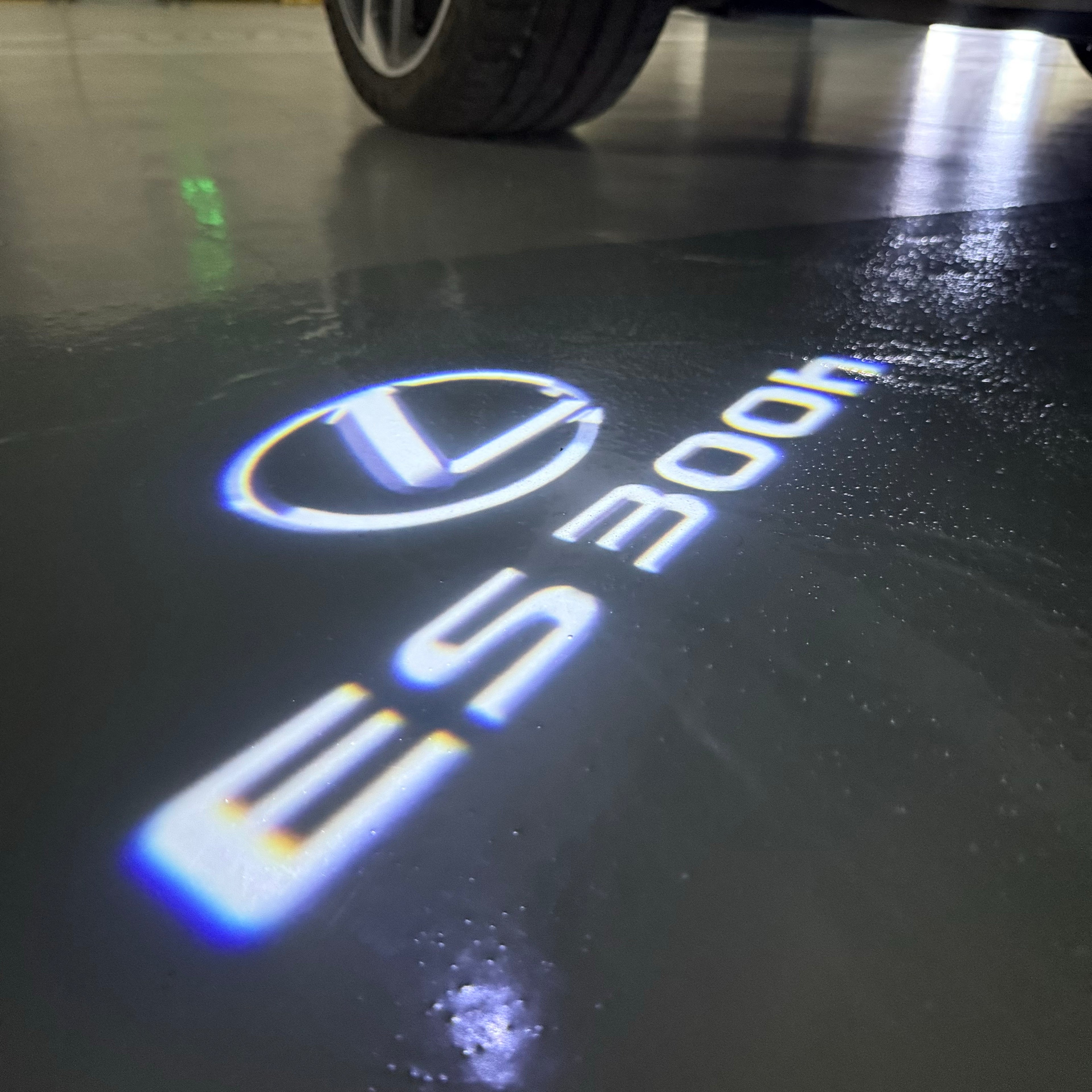 LEXUS LOGO PROJECTOR LIGHTS Nr.01 (الكمية 1 = 1 مجموعة / 2 أضواء باب)
