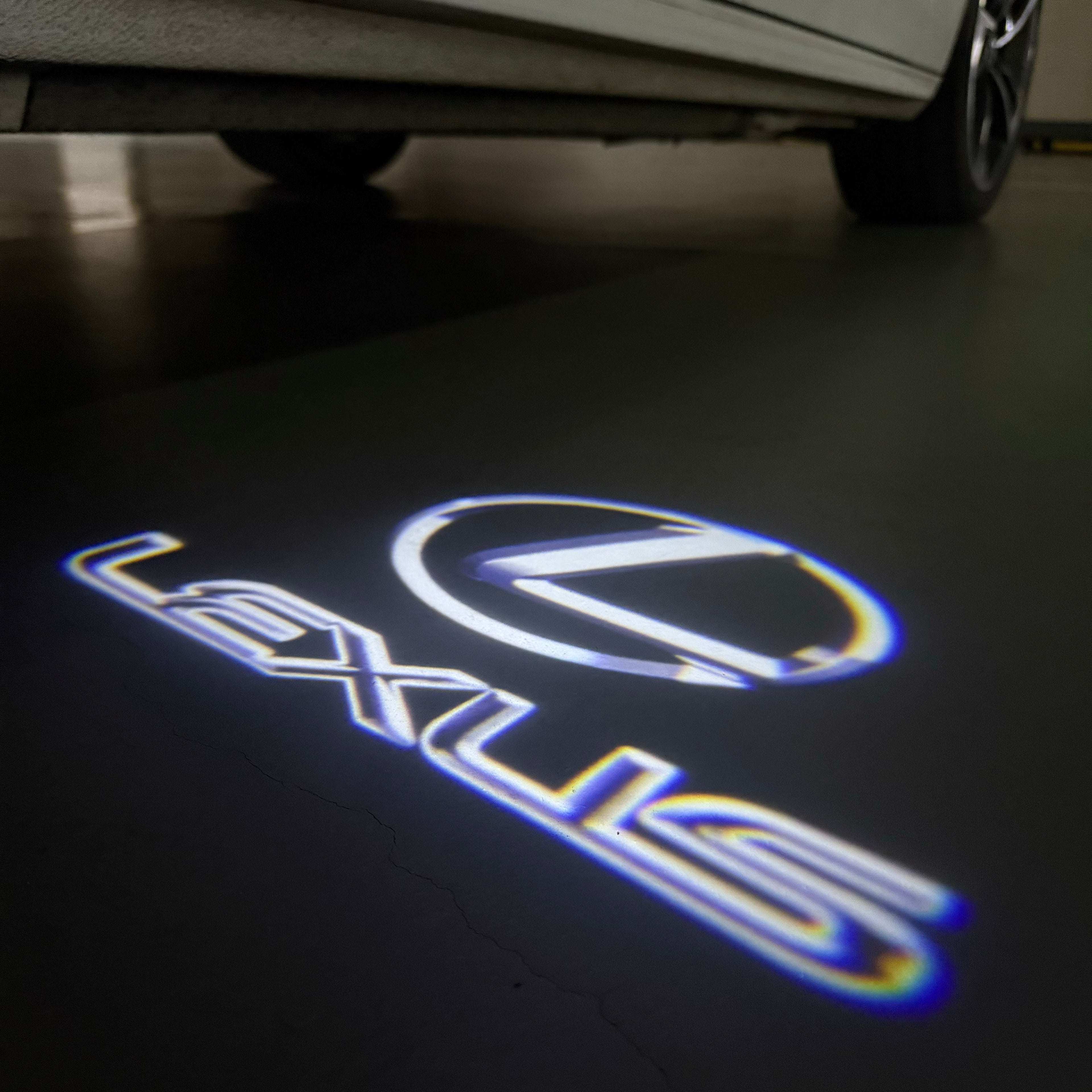LEXUS LOGO PROJECROTR LIGHTS Nr.01 (Menge 1 = 1 Sets/2 Türleuchten)