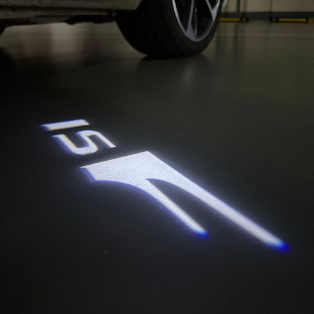 LEXUS LOGO PROJECTOR LIGHTS Nr.01 (الكمية 1 = 1 مجموعة / 2 أضواء باب)
