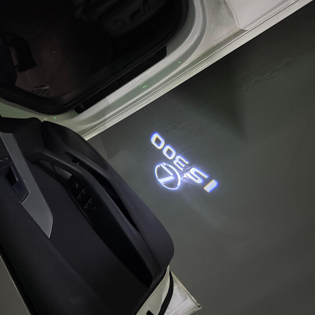 LEXUS IS 300 LOGO PROJECROTR LIGHTS (quantity 1 = 1 sets/2 door lights)Nr.01a58