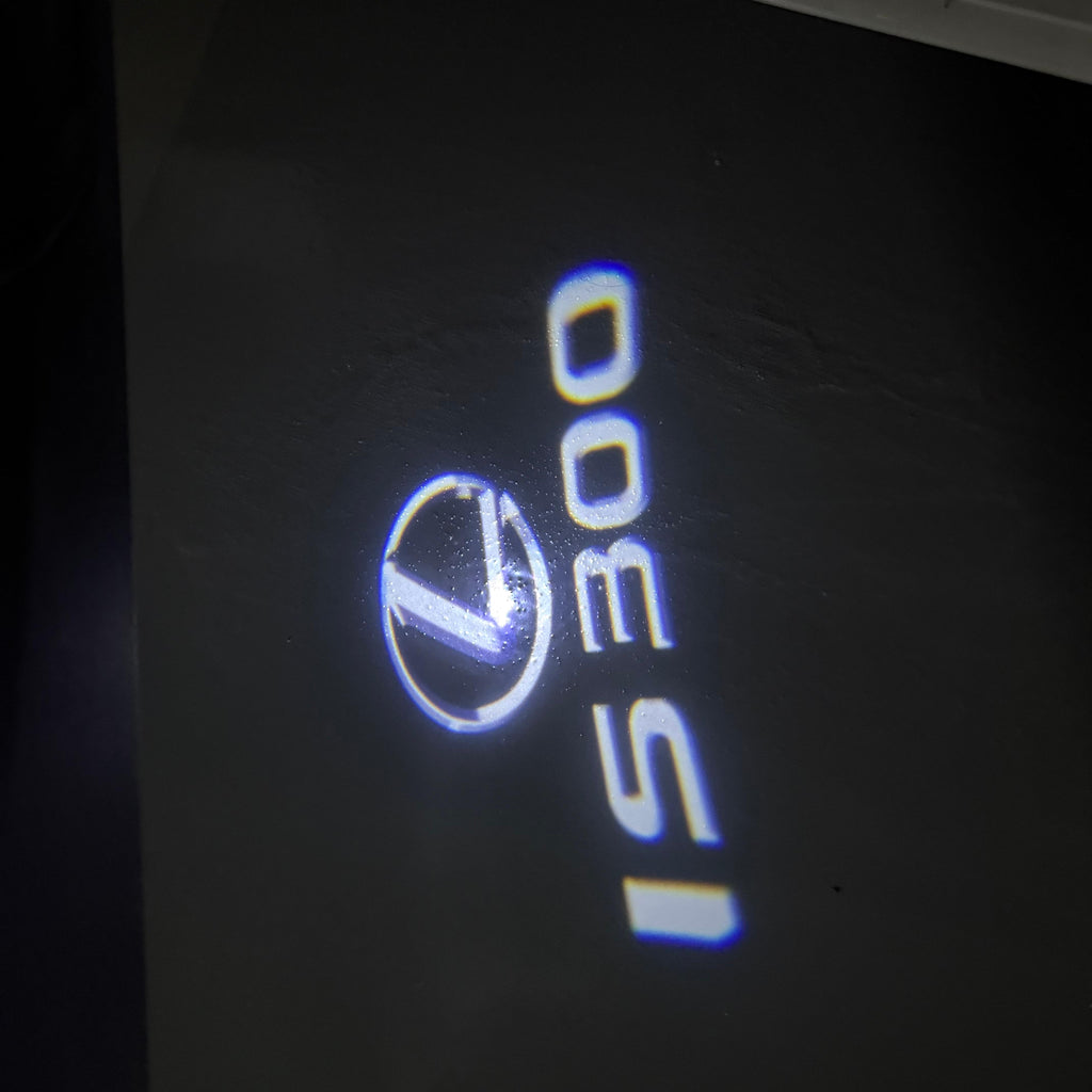 LEXUS IS 300 LOGO PROJECROTR LIGHTS (quantity 1 = 1 sets/2 door lights)Nr.01a58