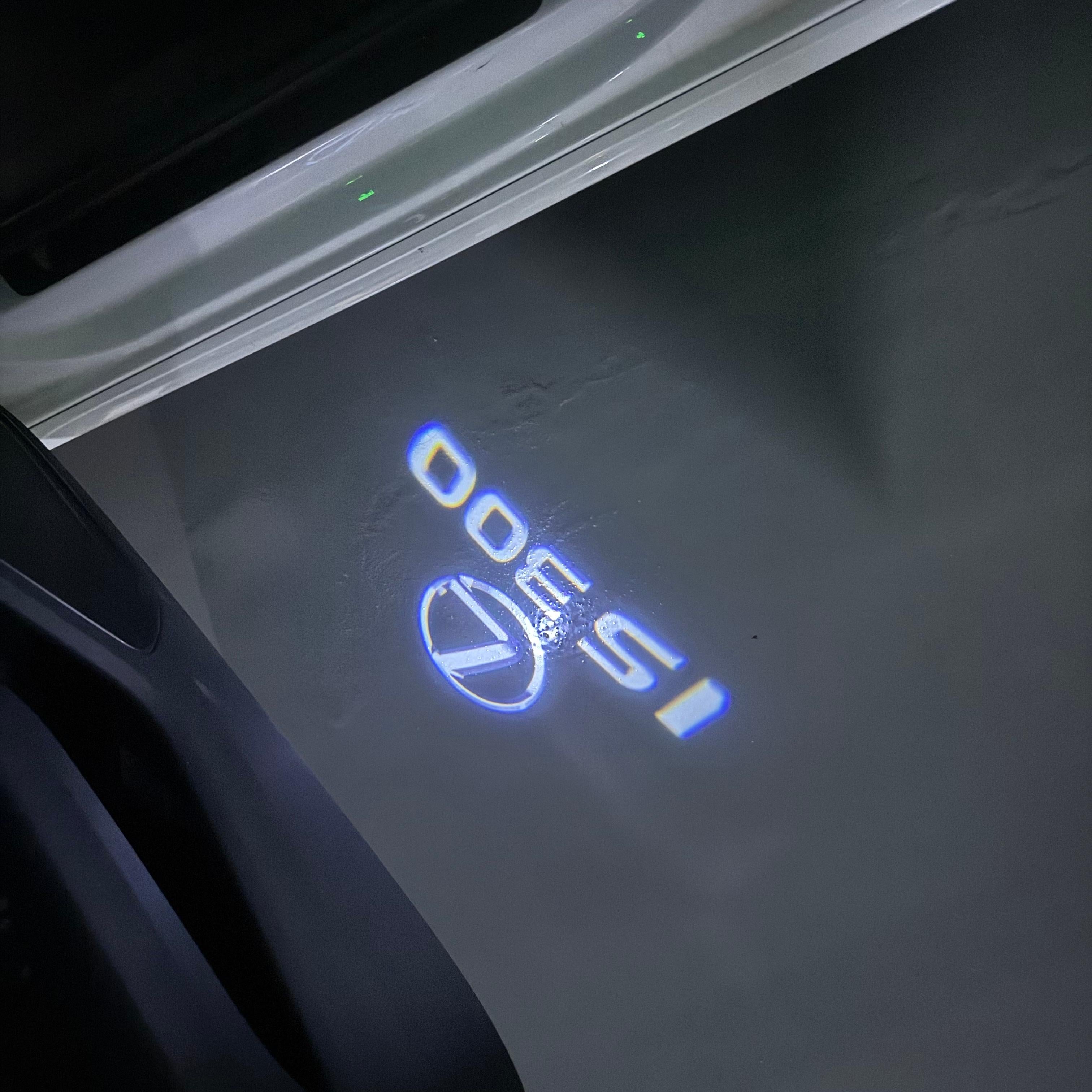 LEXUS LOGO PROJECROTR LIGHTS Nr.01 (Menge 1 = 1 Sets/2 Türleuchten)