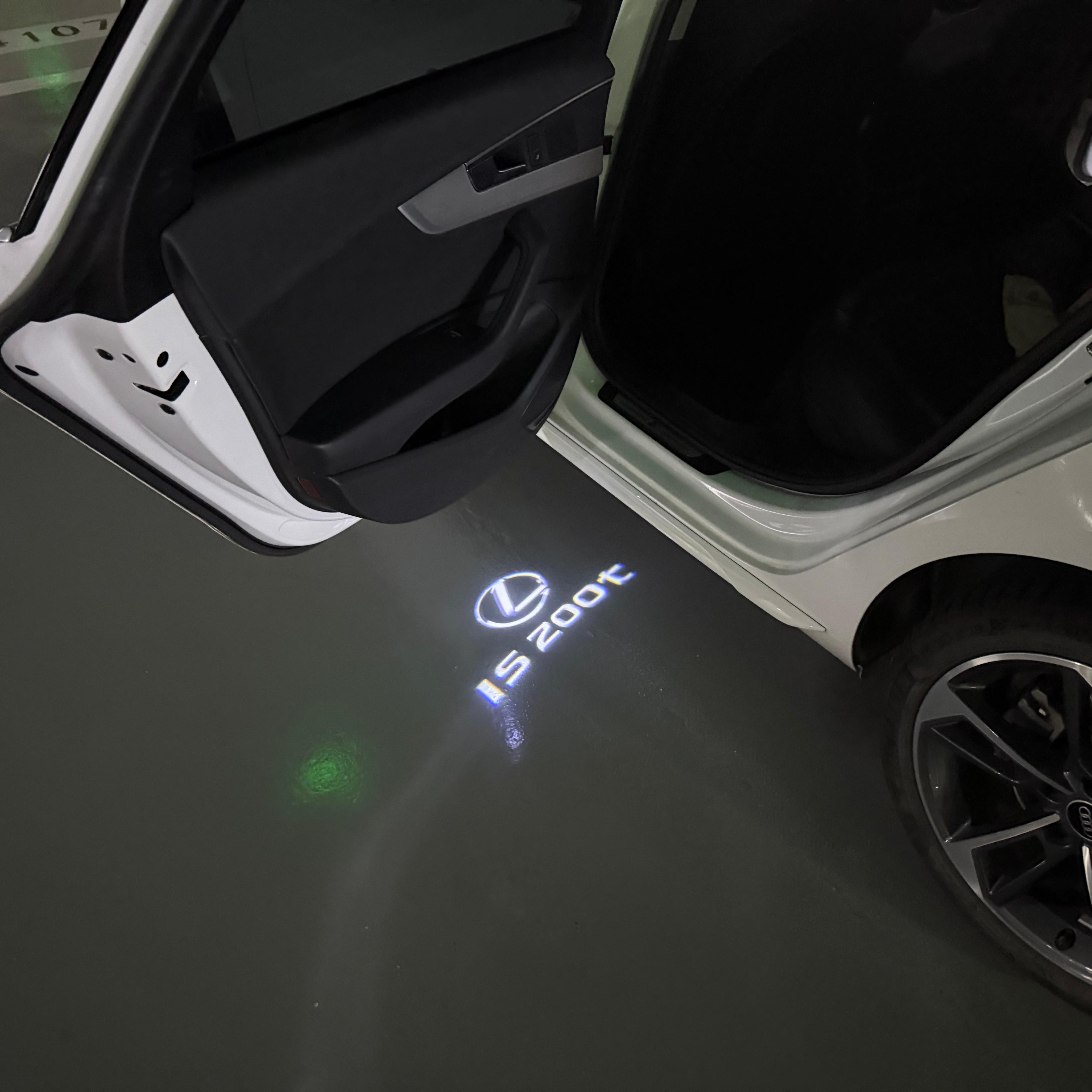 LUCES LEXUS LOGO PROJECROTR Nr.01 (cantidad 1 = 1 juegos / 2 luces de puerta)