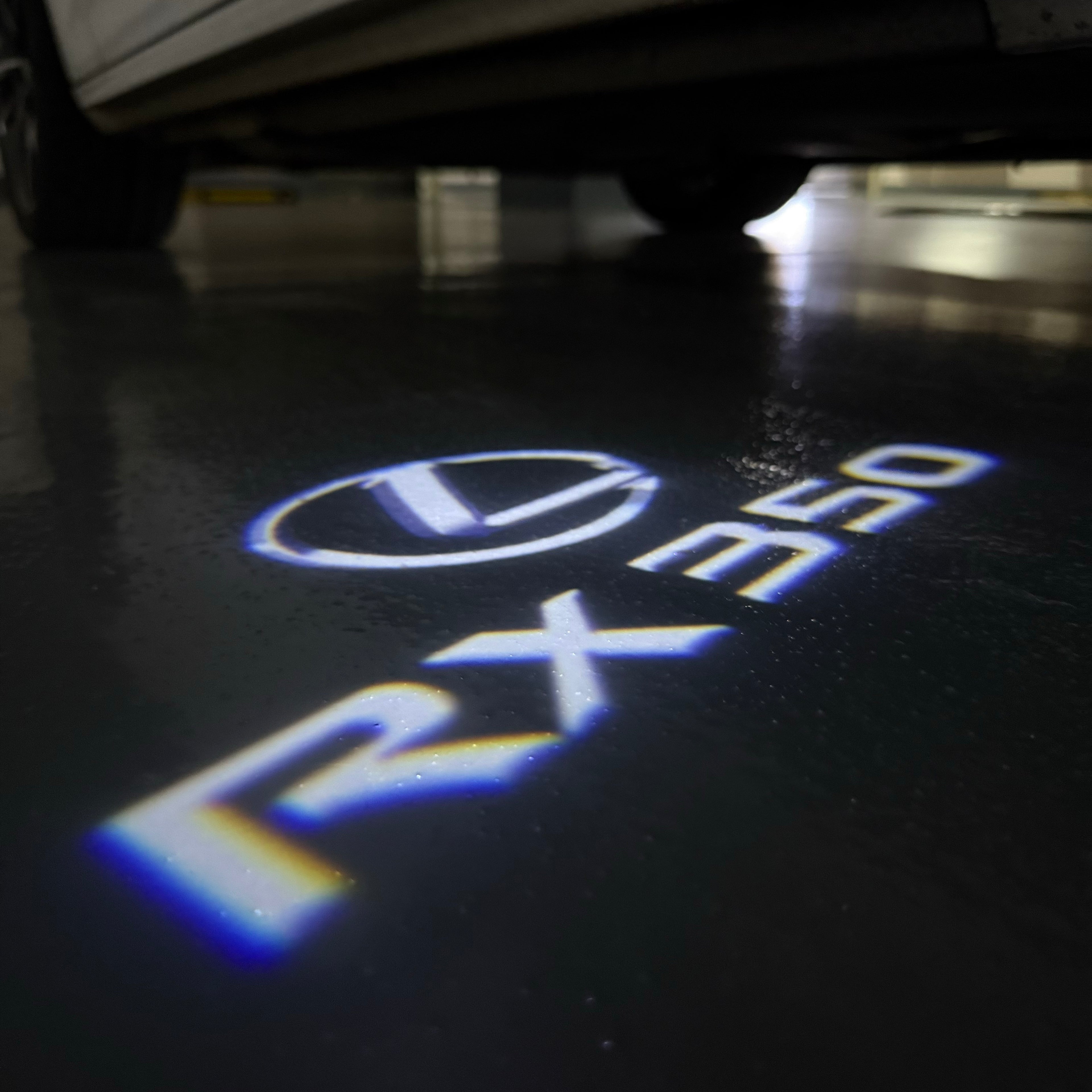 LEXUS LOGO PROJECROTR LIGHTS Nr.01 (Menge 1 = 1 Sets/2 Türleuchten)