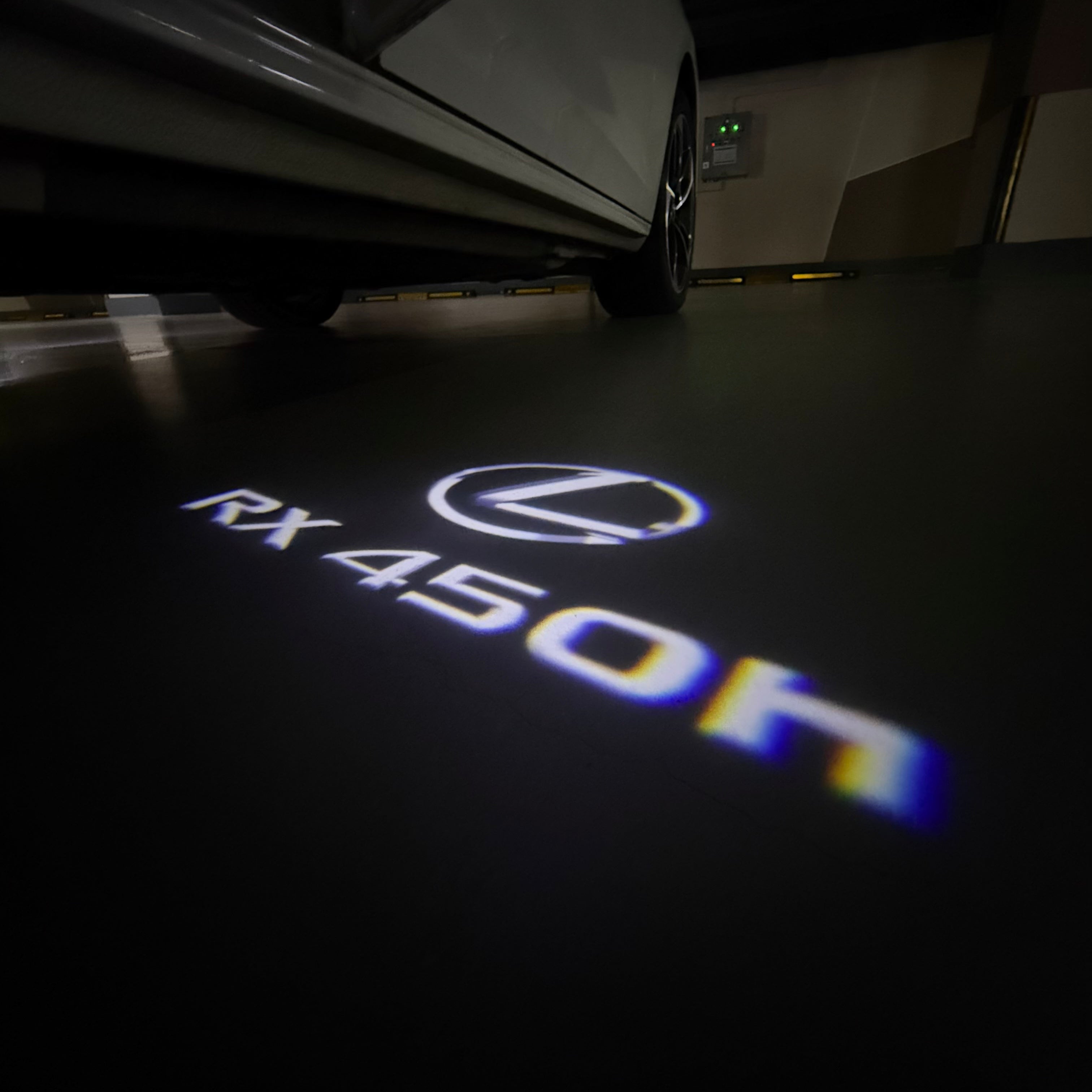 LEXUS LOGO PROJECROTR LIGHTS Nr.01 (Menge 1 = 1 Sets/2 Türleuchten)