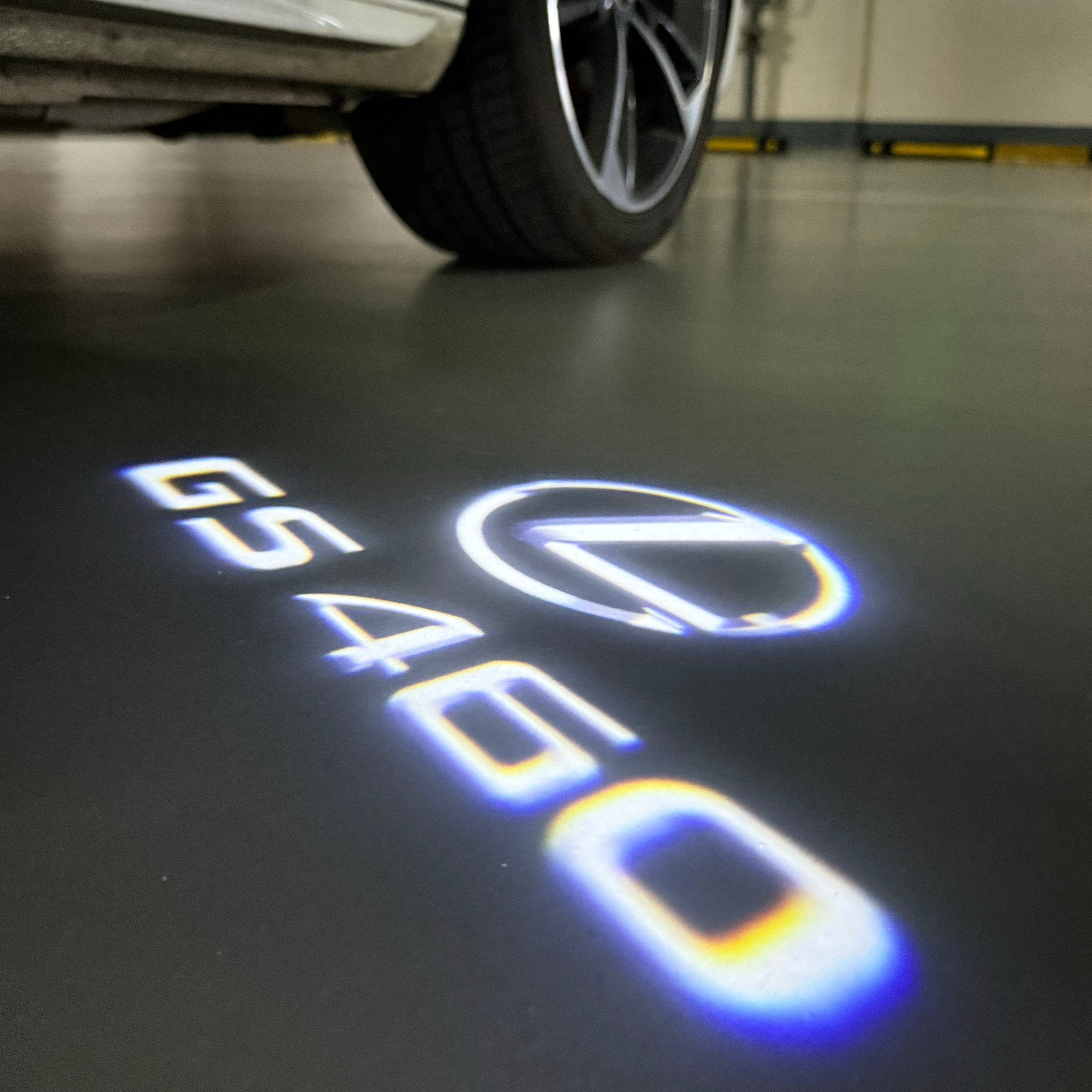 LEXUS LOGO PROJECTOR LIGHTS Nr.01 (الكمية 1 = 1 مجموعة / 2 أضواء باب)