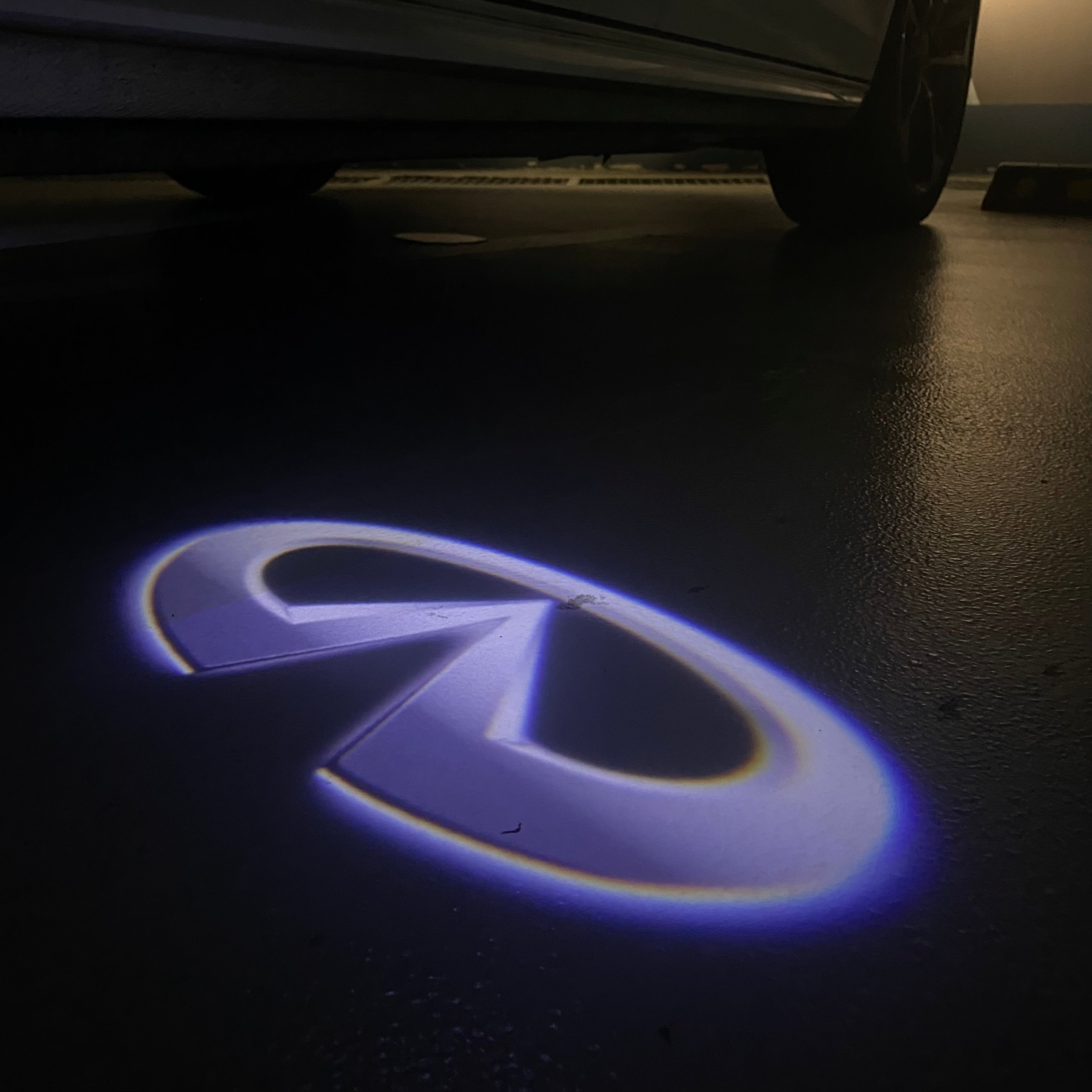 INFINITI Original LOGO PROJECROTR LIGHTS Nr.07 (quantity 1 = 1 sets/2 door lights)