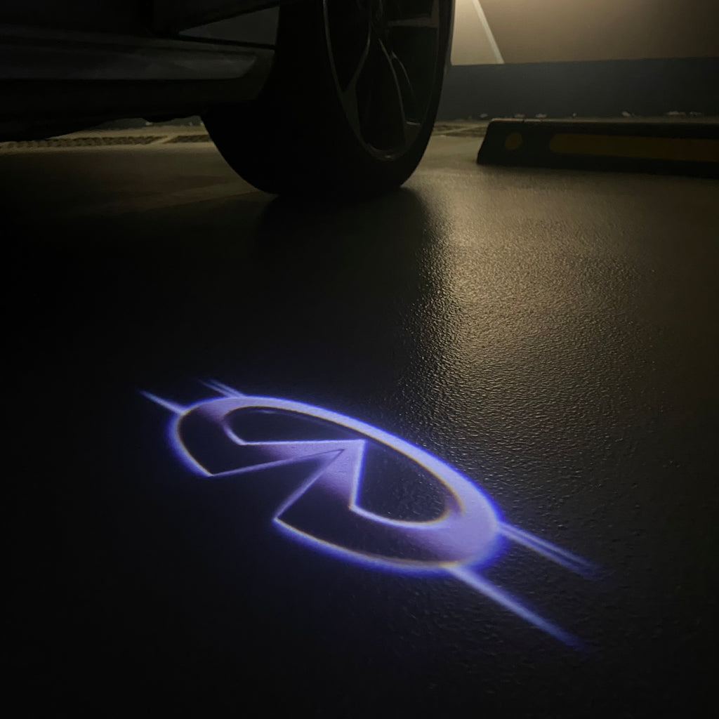 INFINTI LOGO PROJECROTR LIGHTS Nr.06 (quantité 1 = 1 ensemble/2 feux de porte)