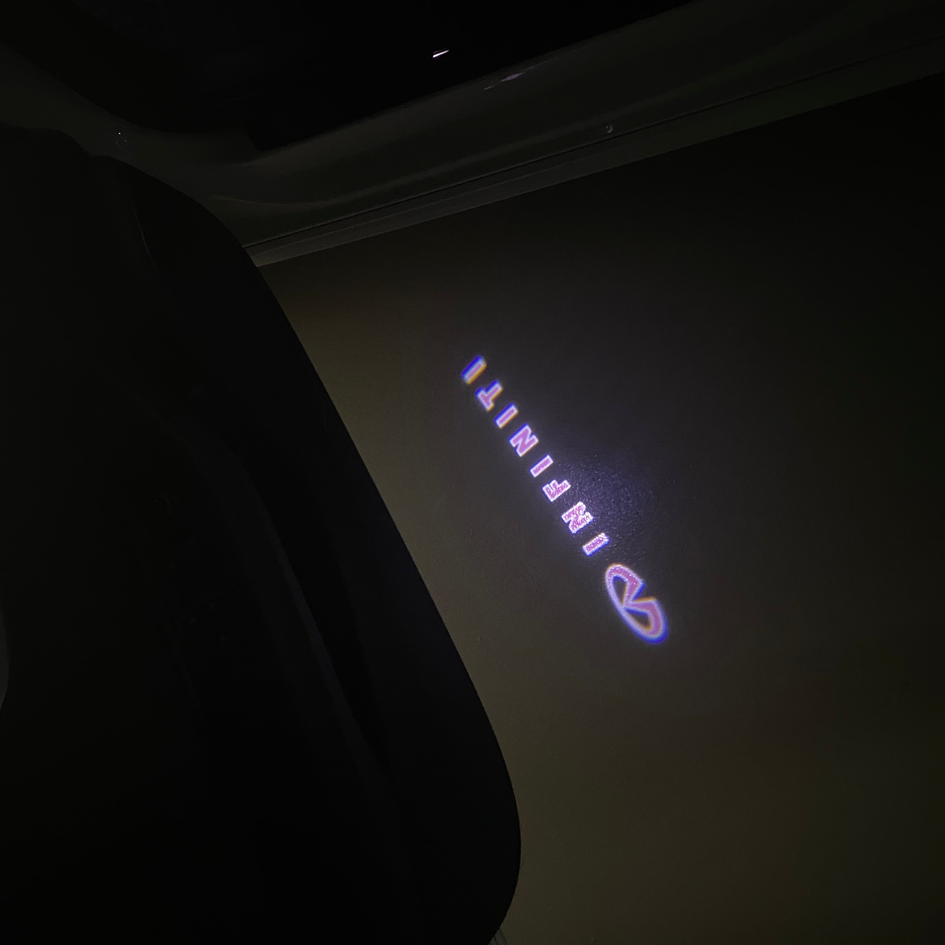 INFINTI LOGO PROJECROTR LIGHTS Nr.13 (quantità 1 = 1 set/2 luci porta)