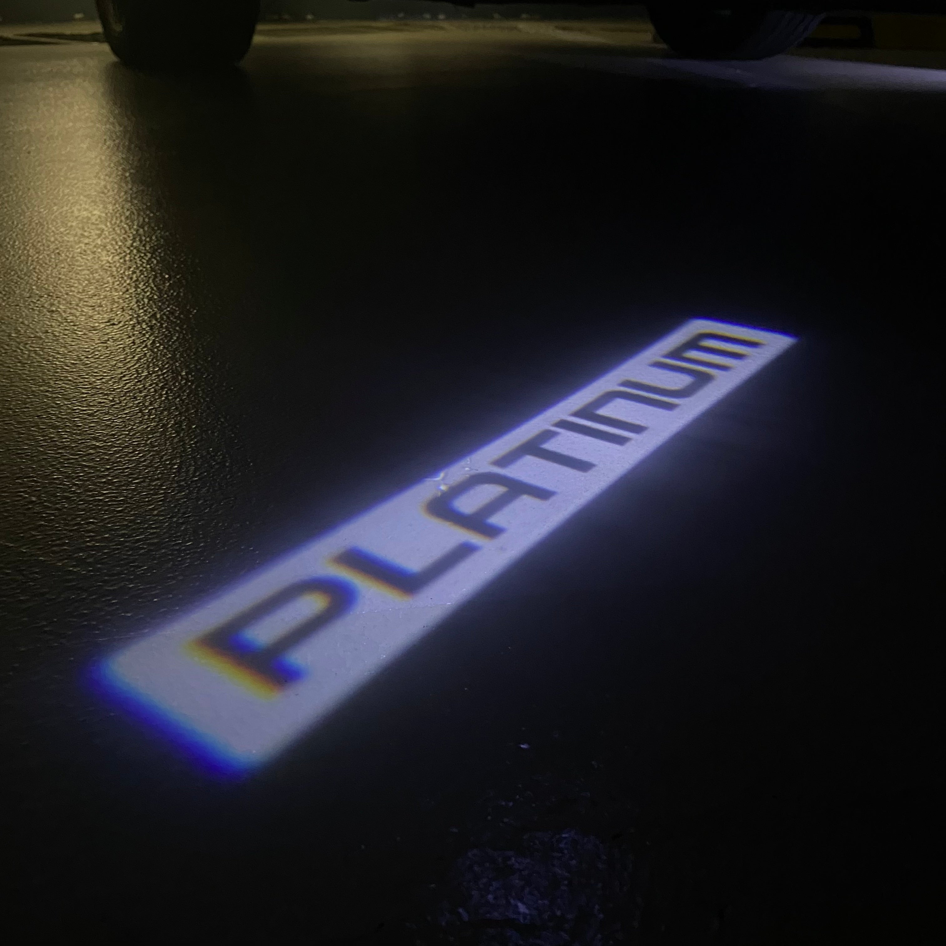 INFINITI PLATINUM  LOGO PROJECROTR LIGHTS Nr.94 (quantity 1 = 1 sets/2 door lights)