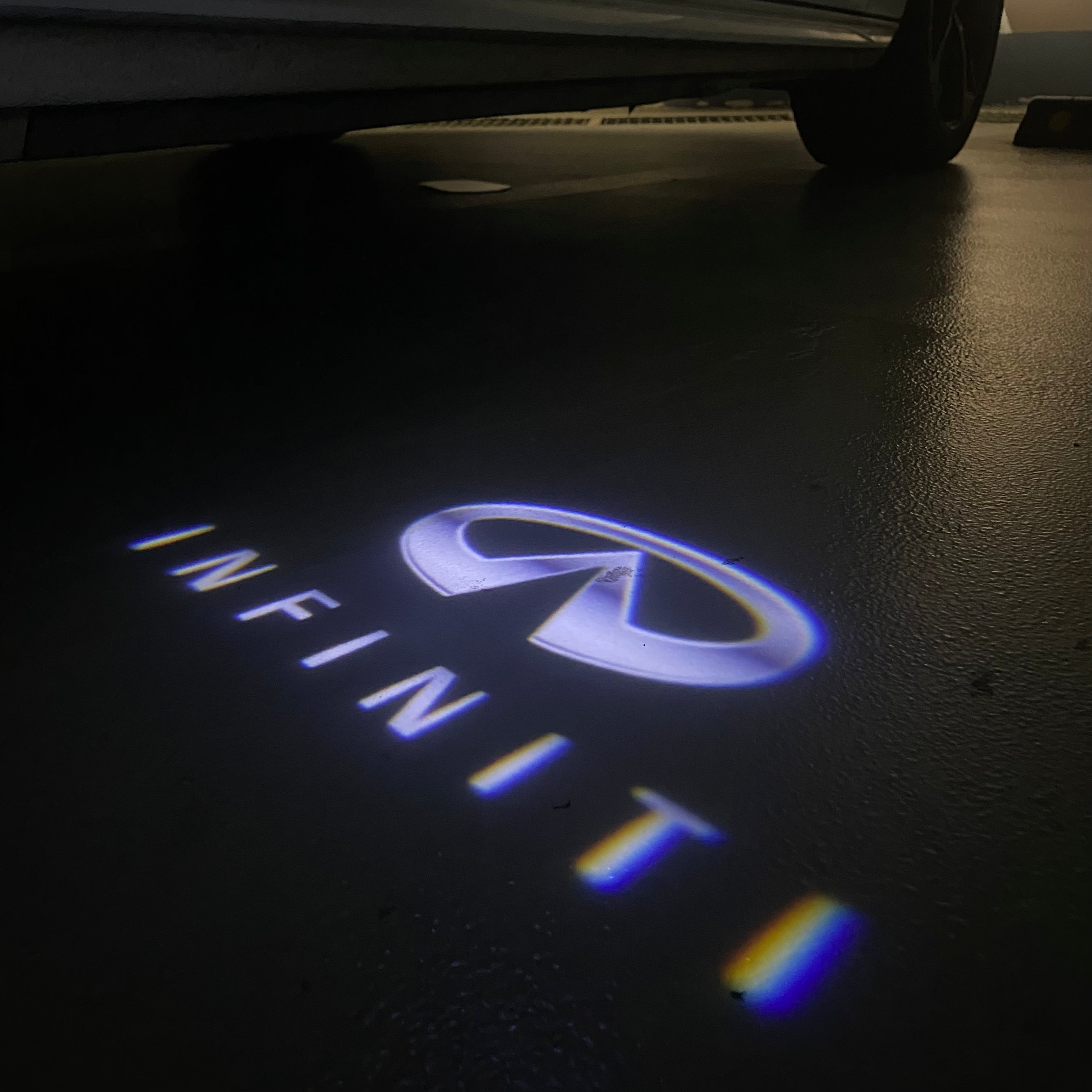 PROJECTEURS INFINITI LOGO Nr.21 (quantité 1 = 1 jeux / 2 lumières de porte)