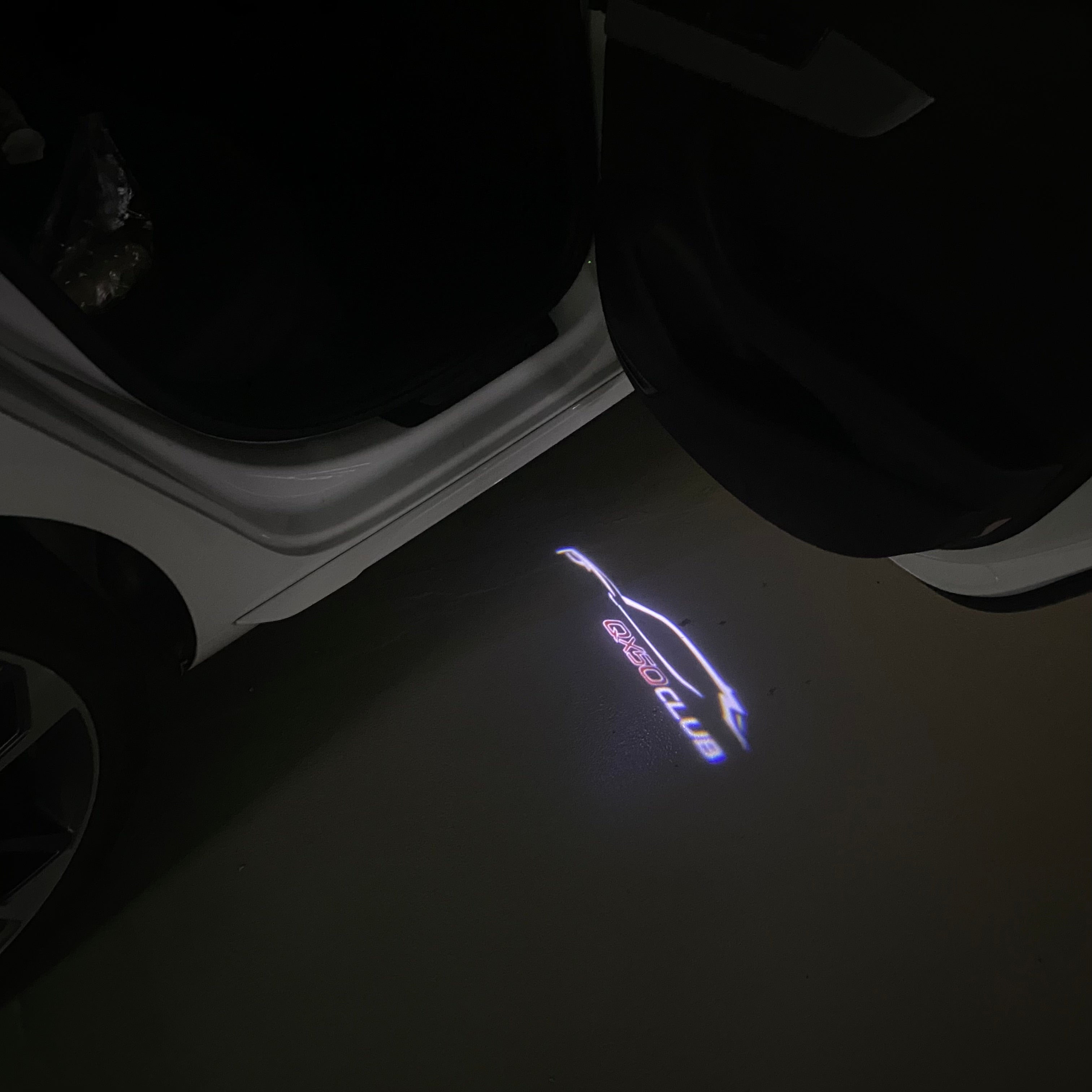 INFINITI QX50 LOGO PROJECROTR LIGHTS Nr.92 (quantity 1 = 1 sets/2 door lights)