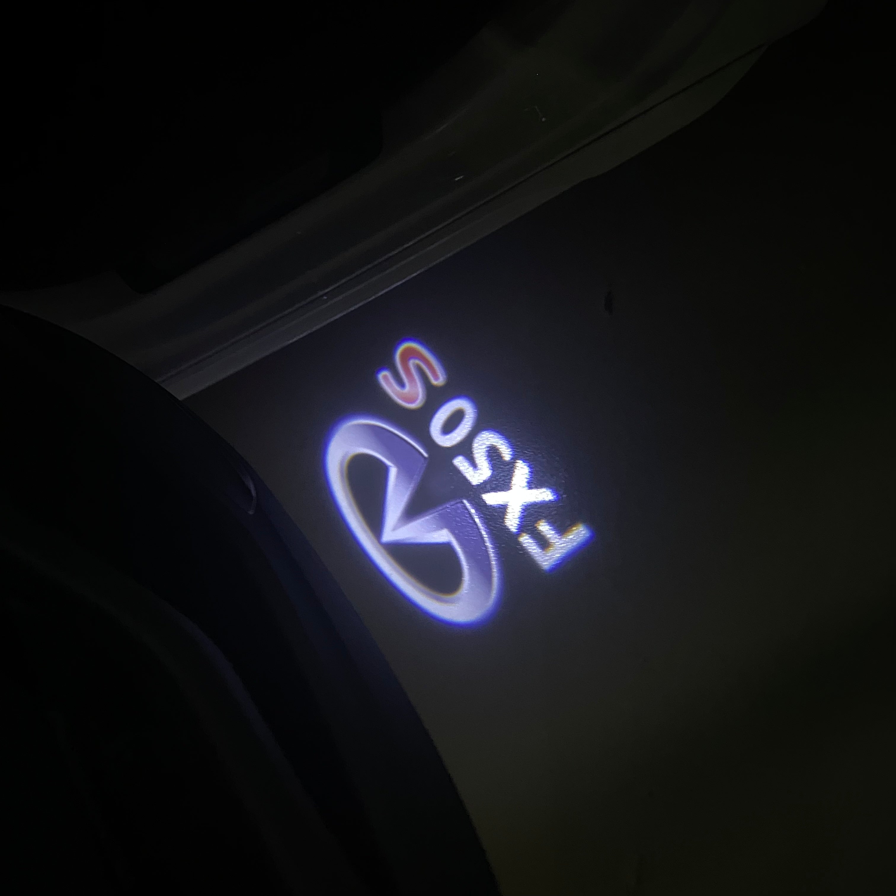 INFINITI FX50 S LOGO PROJECROTR LIGHTS Nr.28 (quantity 1 = 1 sets/2 door lights)