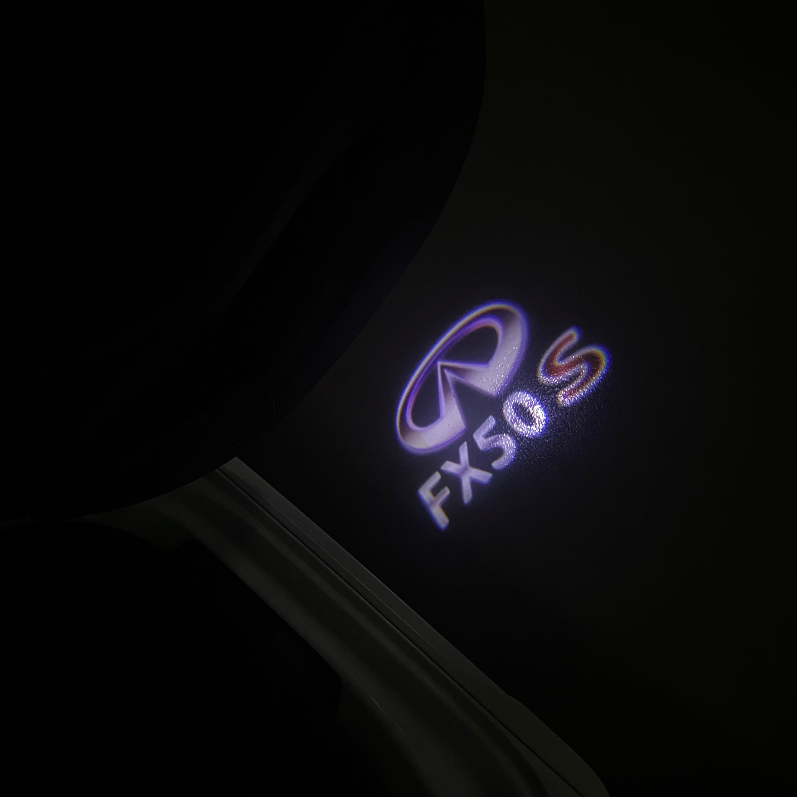 INFINITI FX50 S LOGO PROJECROTR LIGHTS Nr.28 (quantity 1 = 1 sets/2 door lights)