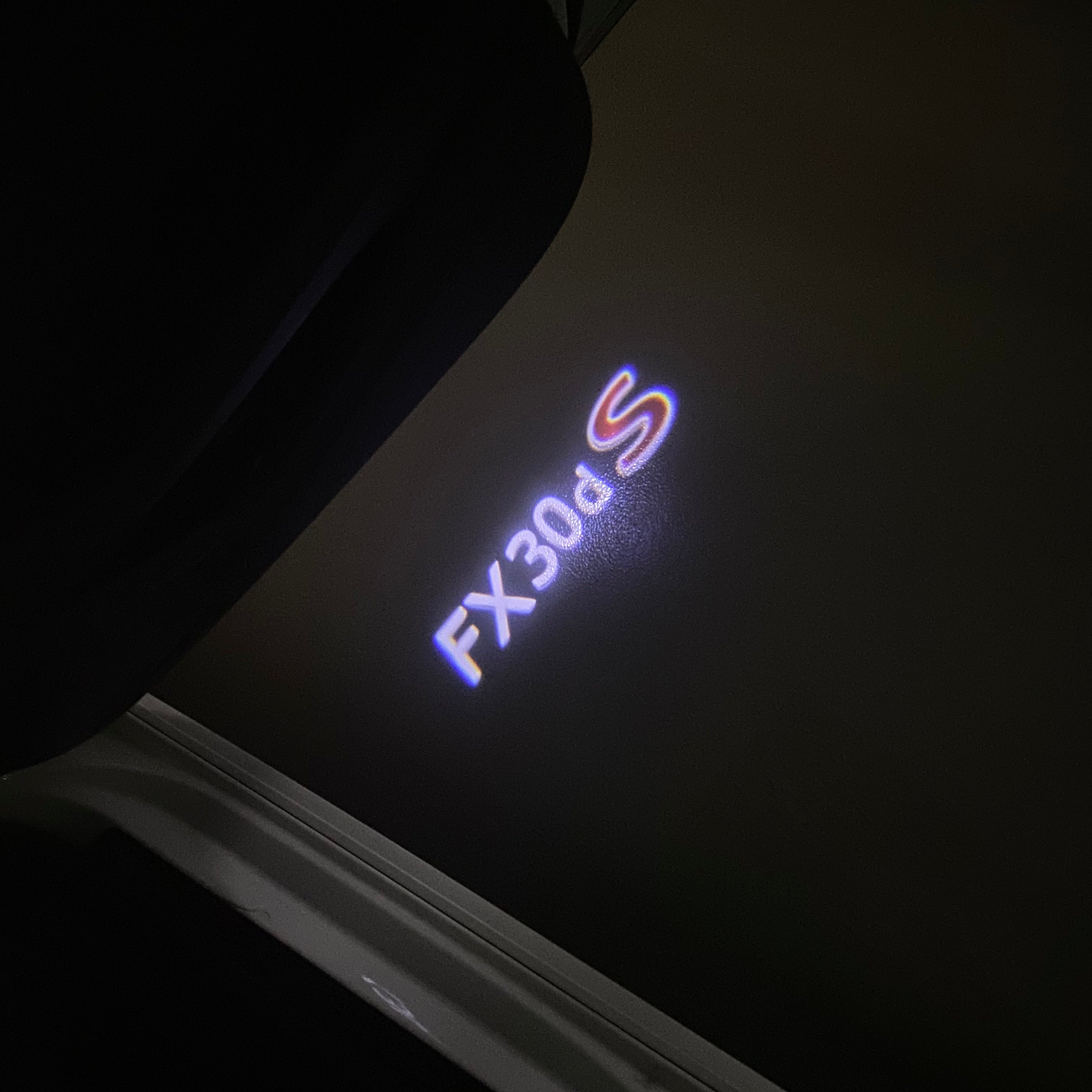 INFINITI FX30d S LOGO PROJECROTR LIGHTS Nr.57 (quantity 1 = 1 sets/2 door lights)
