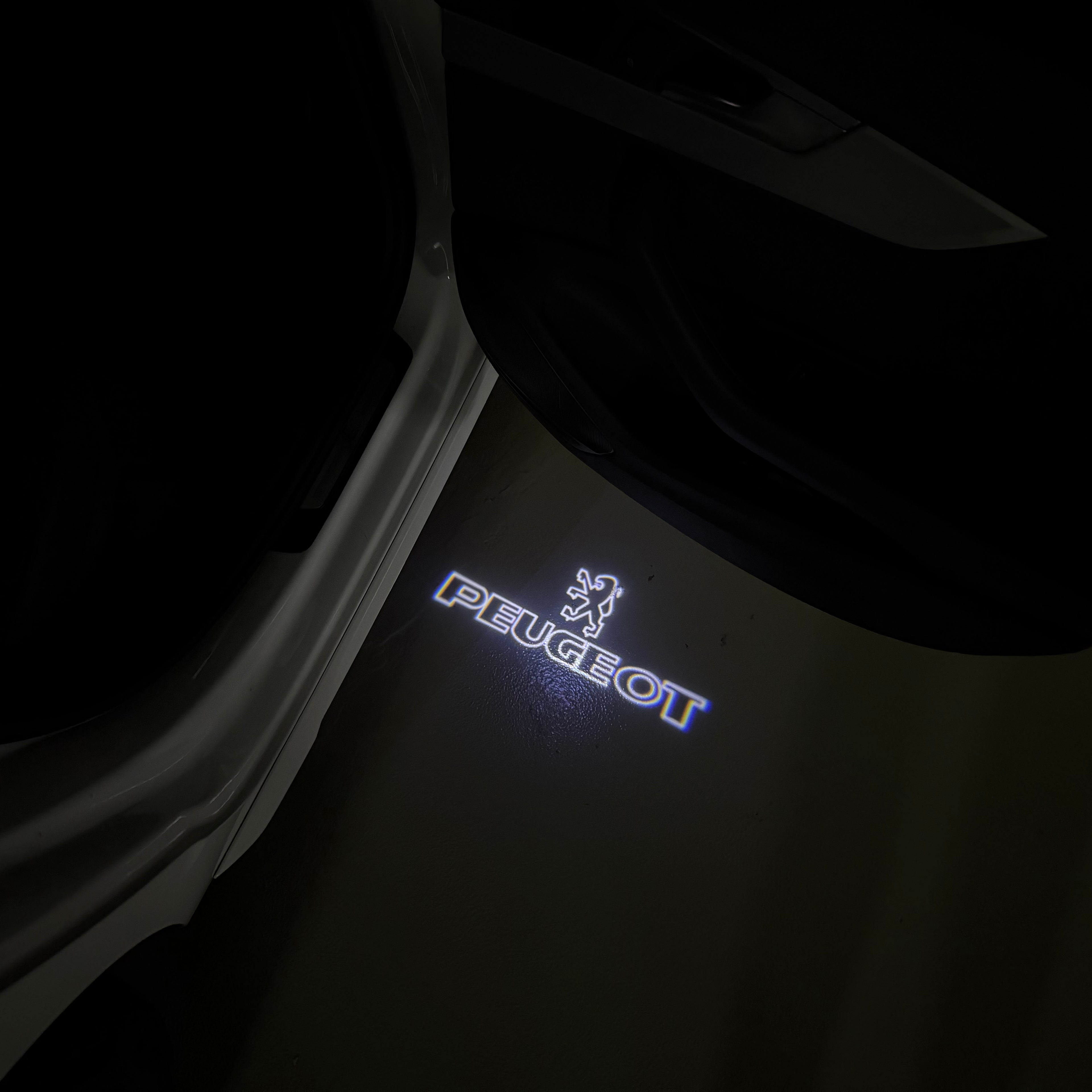 BMW M3 LOGO PROJECTOT LIGHTS Nr.24 (Menge 1 = 1 Sets/2 Türleuchten)