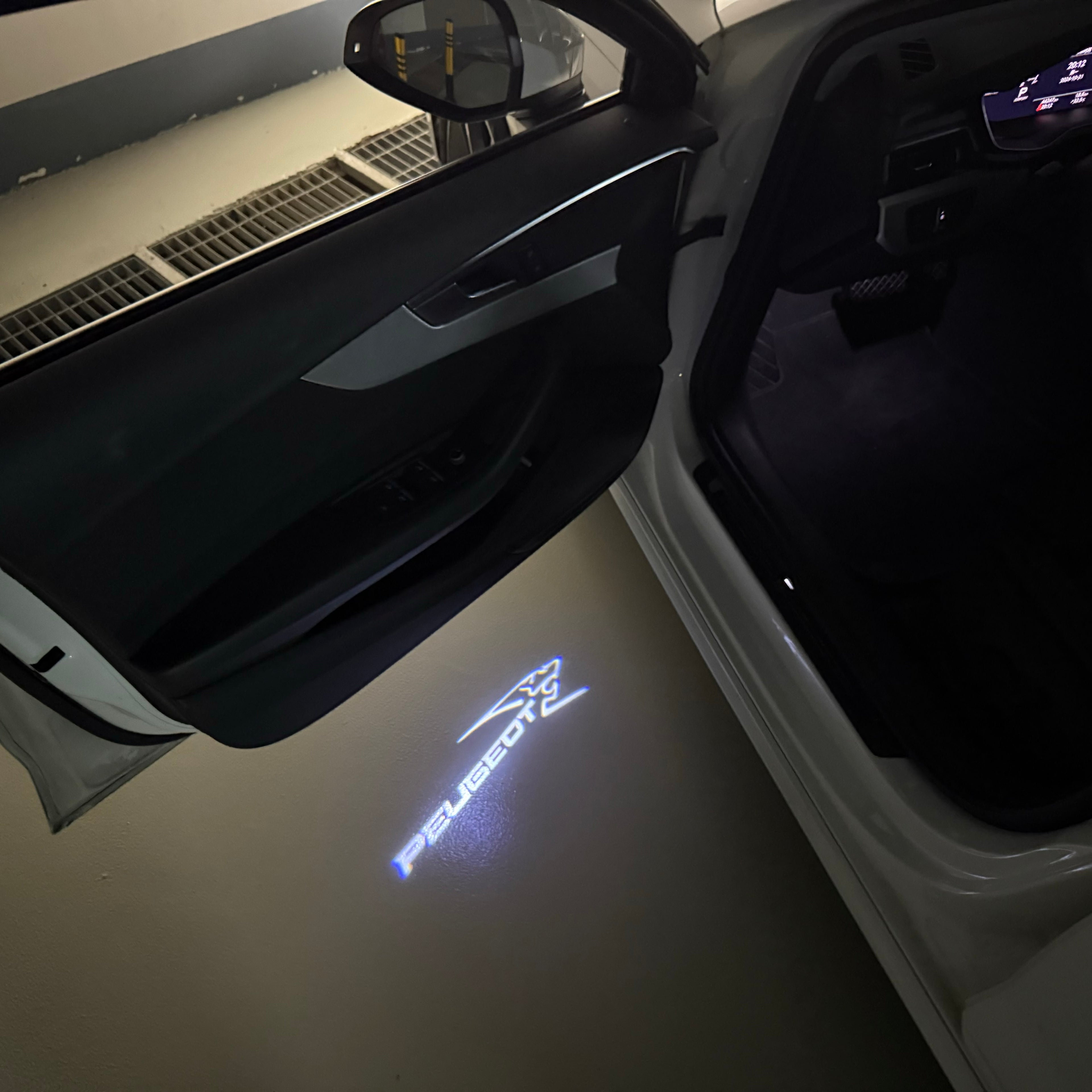 BMW M3 LOGO PROJECTOT LIGHTS Nr.24 (Menge 1 = 1 Sets/2 Türleuchten)