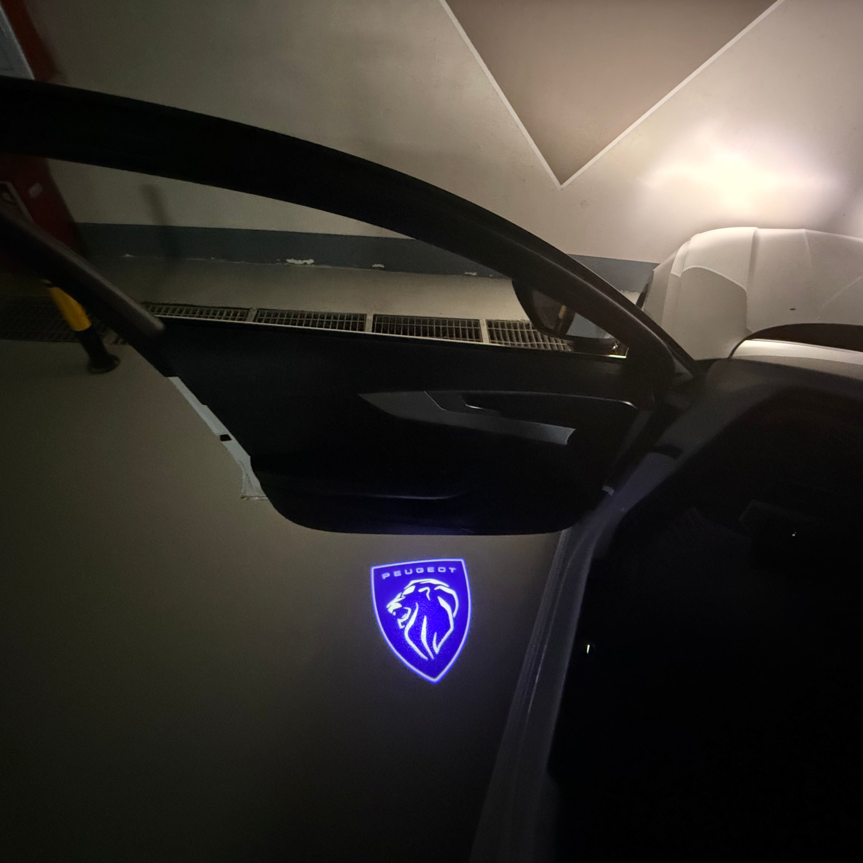 BMW M3 LOGO PROJECTOT LIGHTS Nr.24 (Menge 1 = 1 Sets/2 Türleuchten)