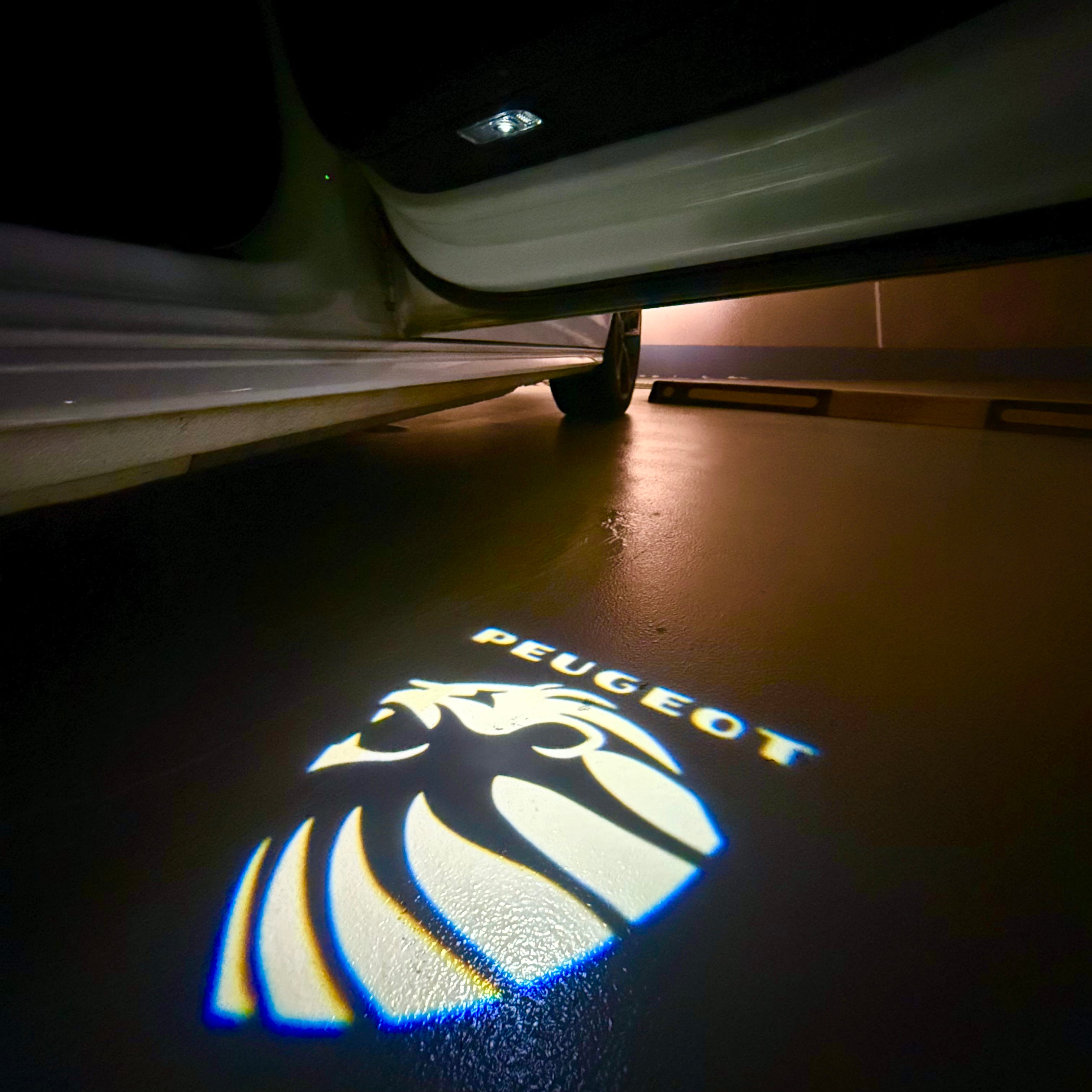 BMW M3 LOGO PROJECTOT LIGHTS Nr.24 (Menge 1 = 1 Sets/2 Türleuchten)