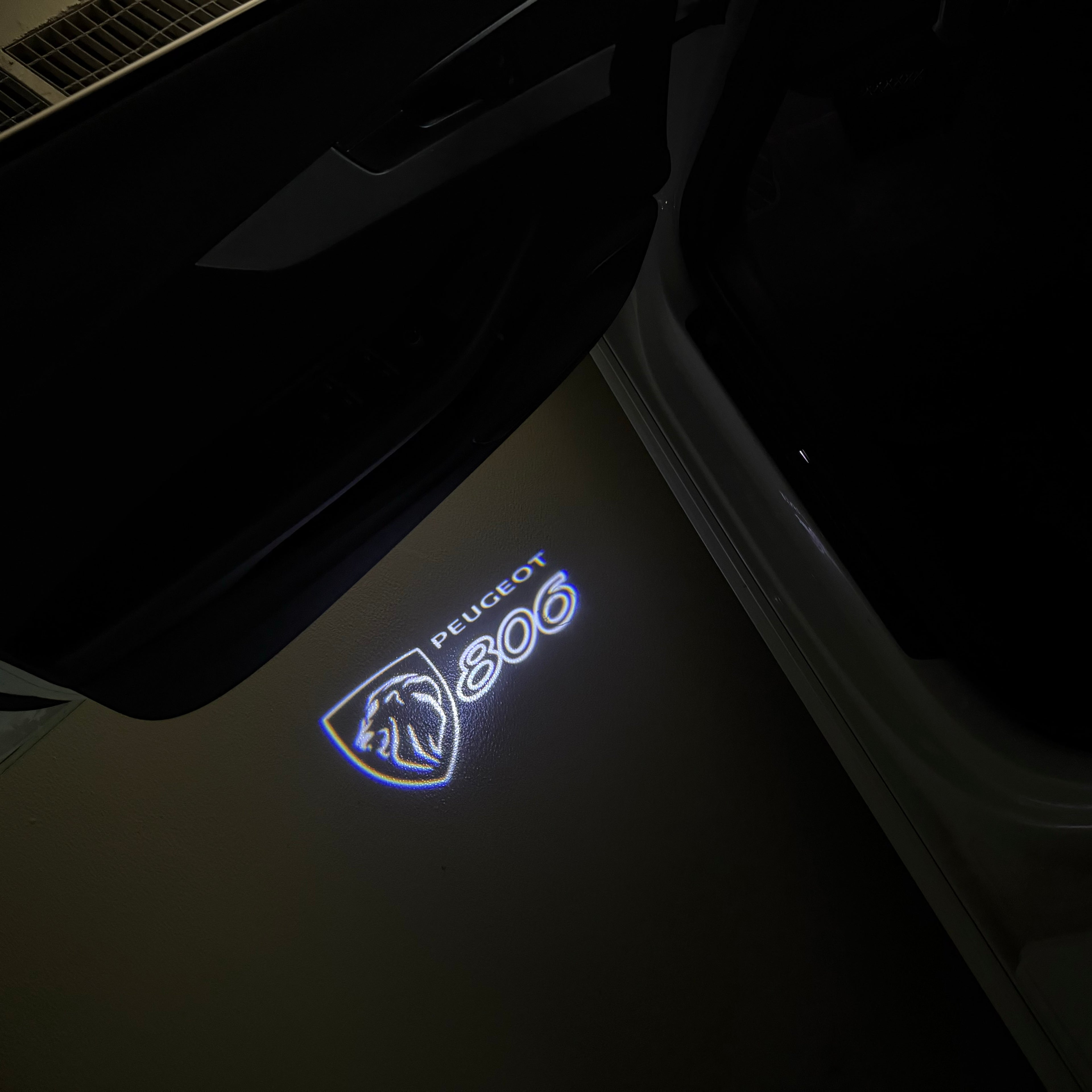 ÉCLAIRAGE DE PROJECTEUR BMW M3 LOGO Nr.24 (quantité 1 = 1 jeux / 2 feux de porte)