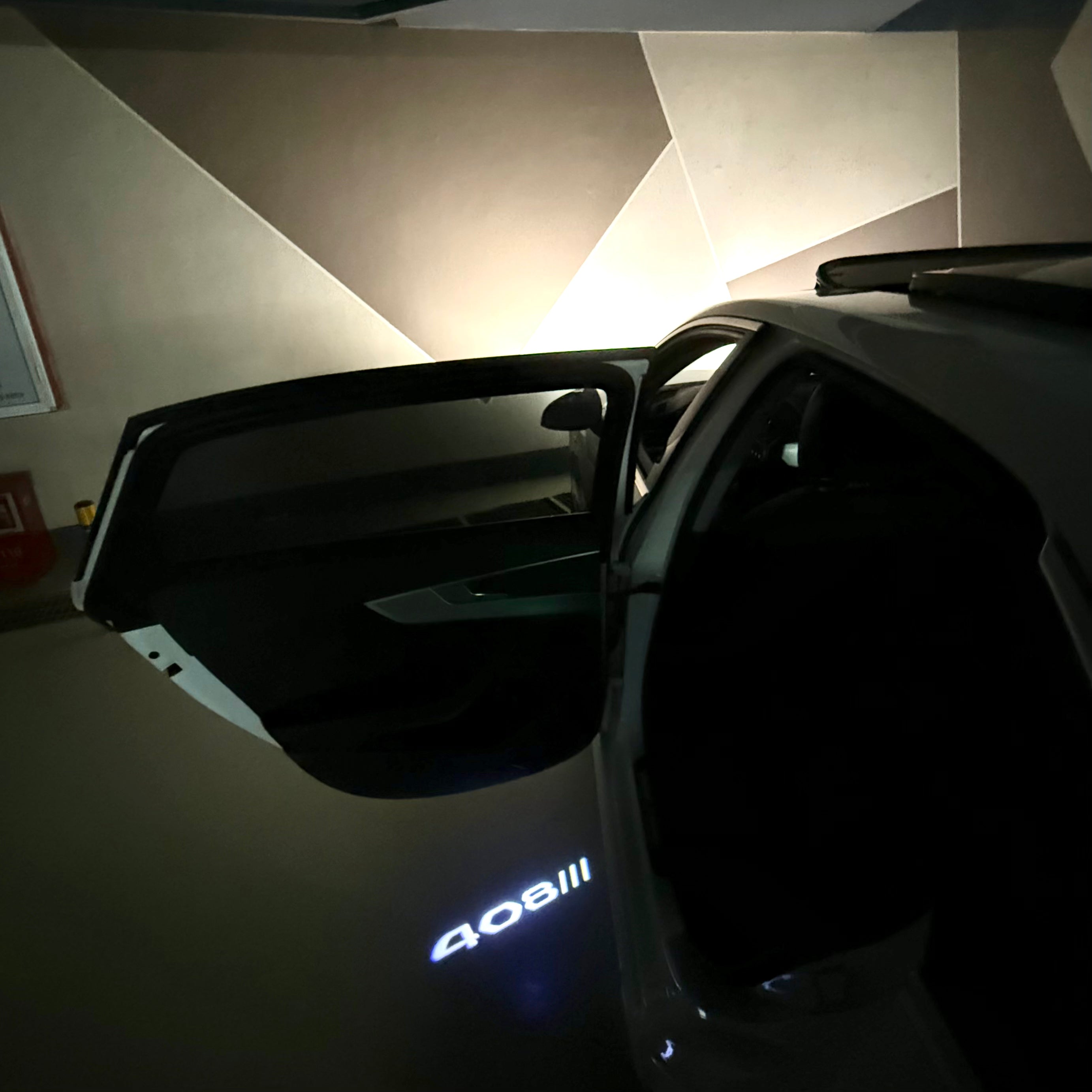 ÉCLAIRAGE DE PROJECTEUR BMW M3 LOGO Nr.24 (quantité 1 = 1 jeux / 2 feux de porte)