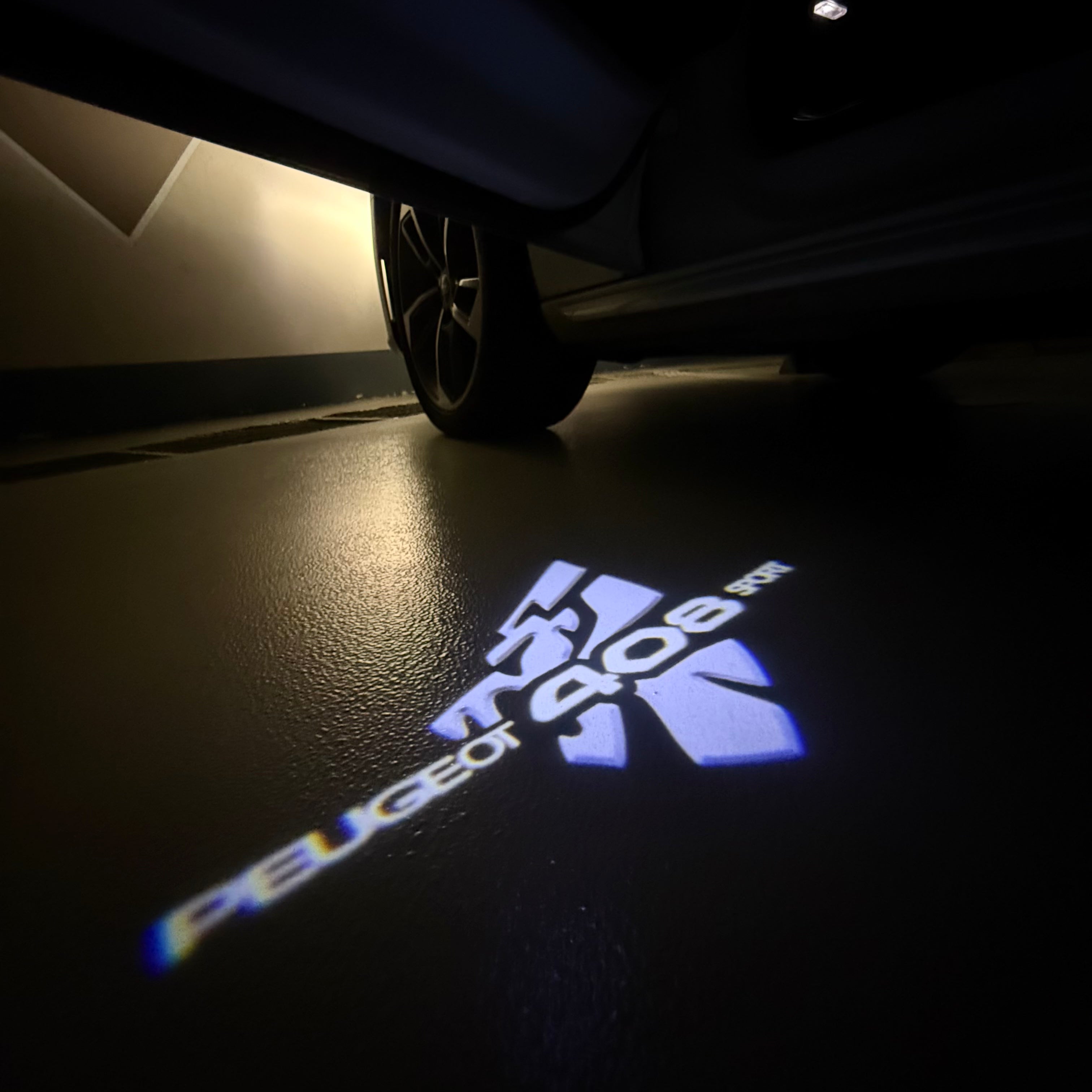 ÉCLAIRAGE DE PROJECTEUR BMW M3 LOGO Nr.24 (quantité 1 = 1 jeux / 2 feux de porte)