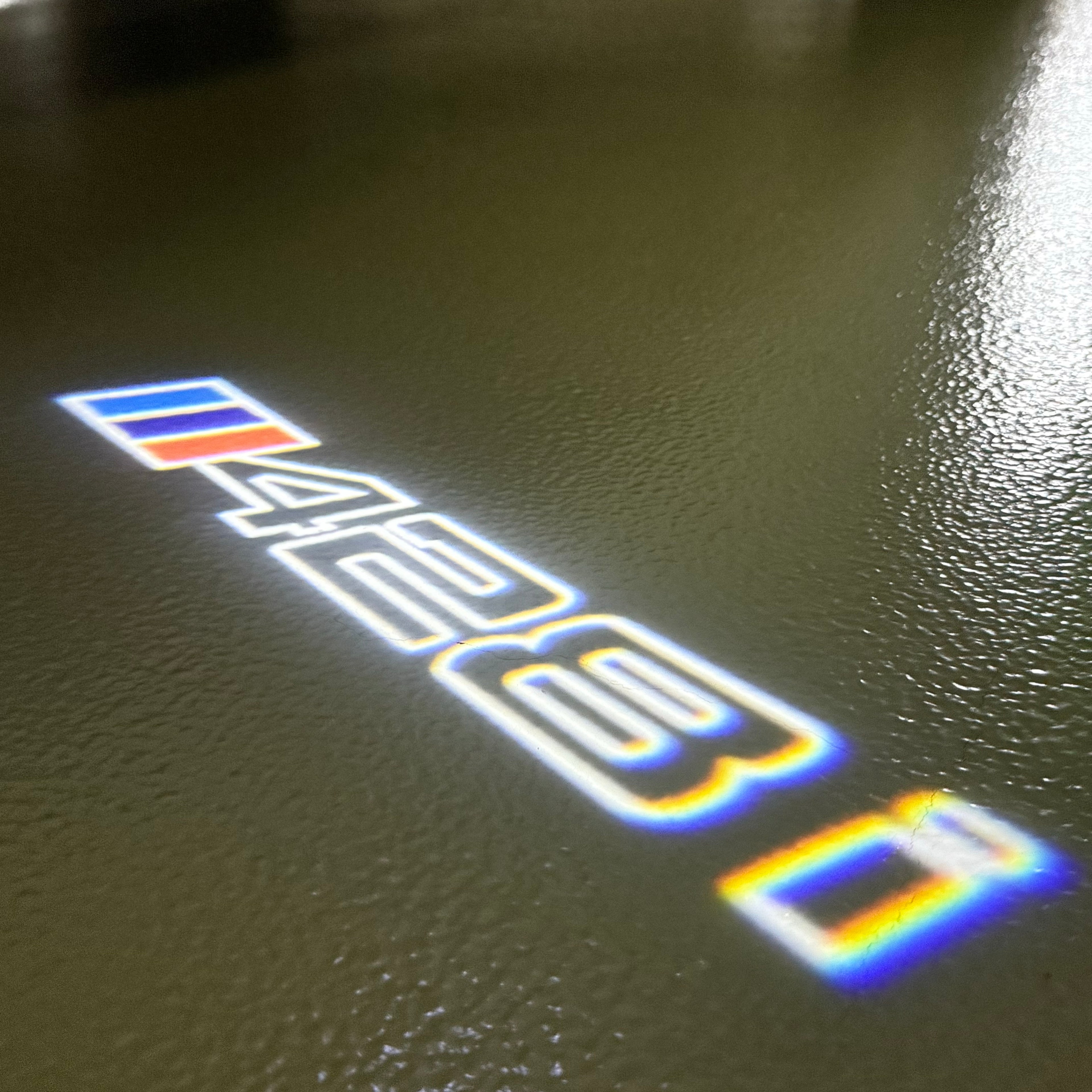 BMW M3 LOGO PROJECTOT LIGHTS Nr.24 (Menge 1 = 1 Sets/2 Türleuchten)